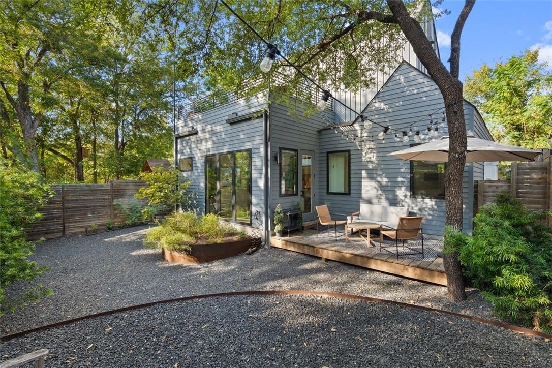 707 Live Oak St