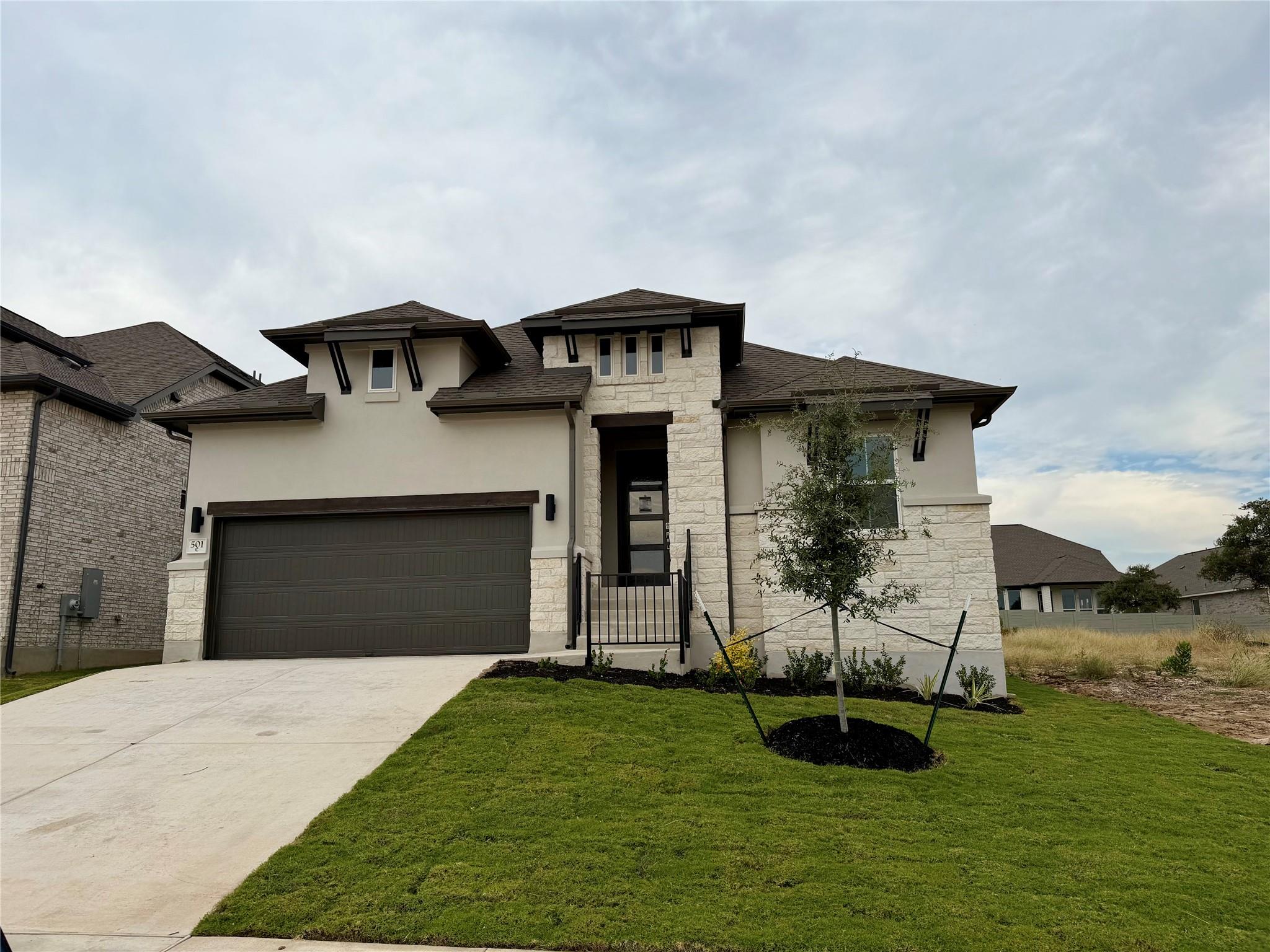 501 Texas Sky DR