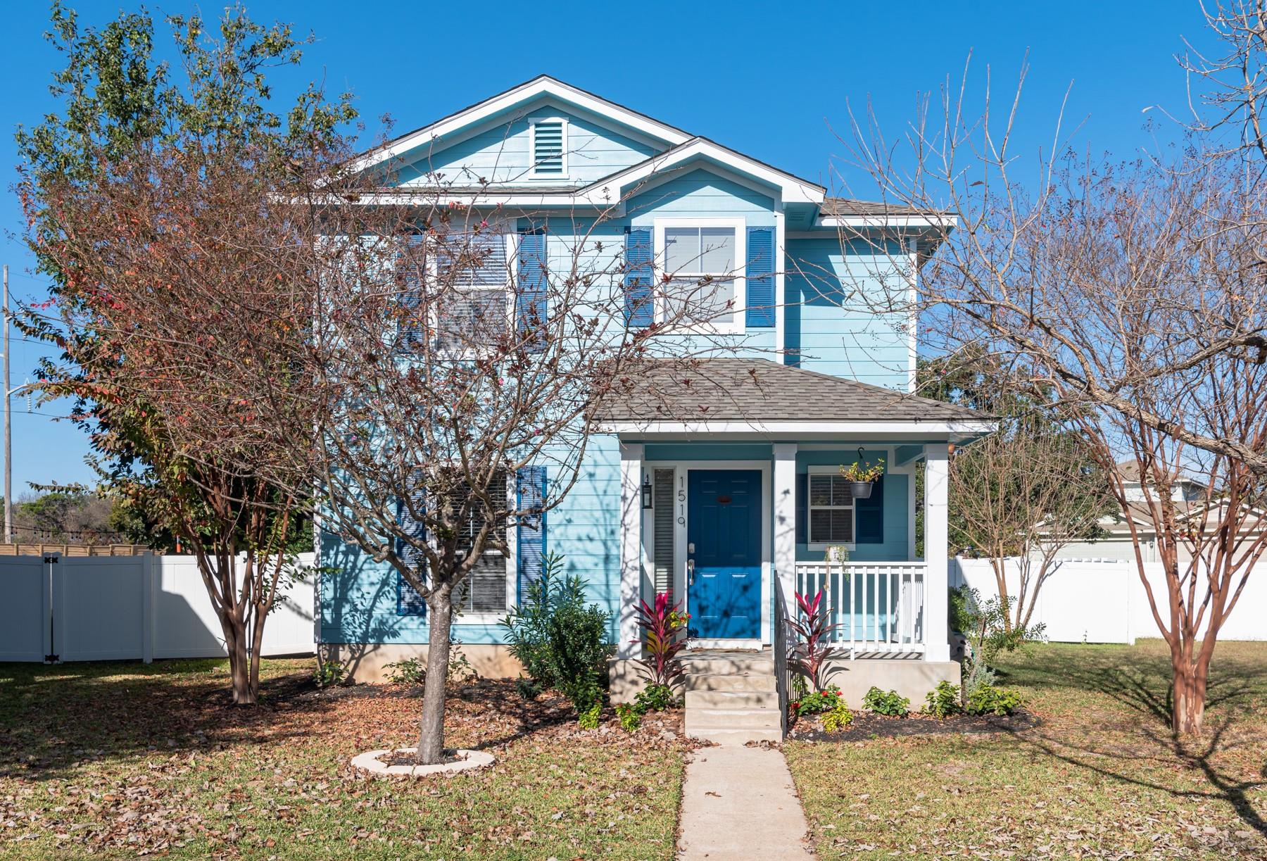 1519 Davis Mountain LOOP