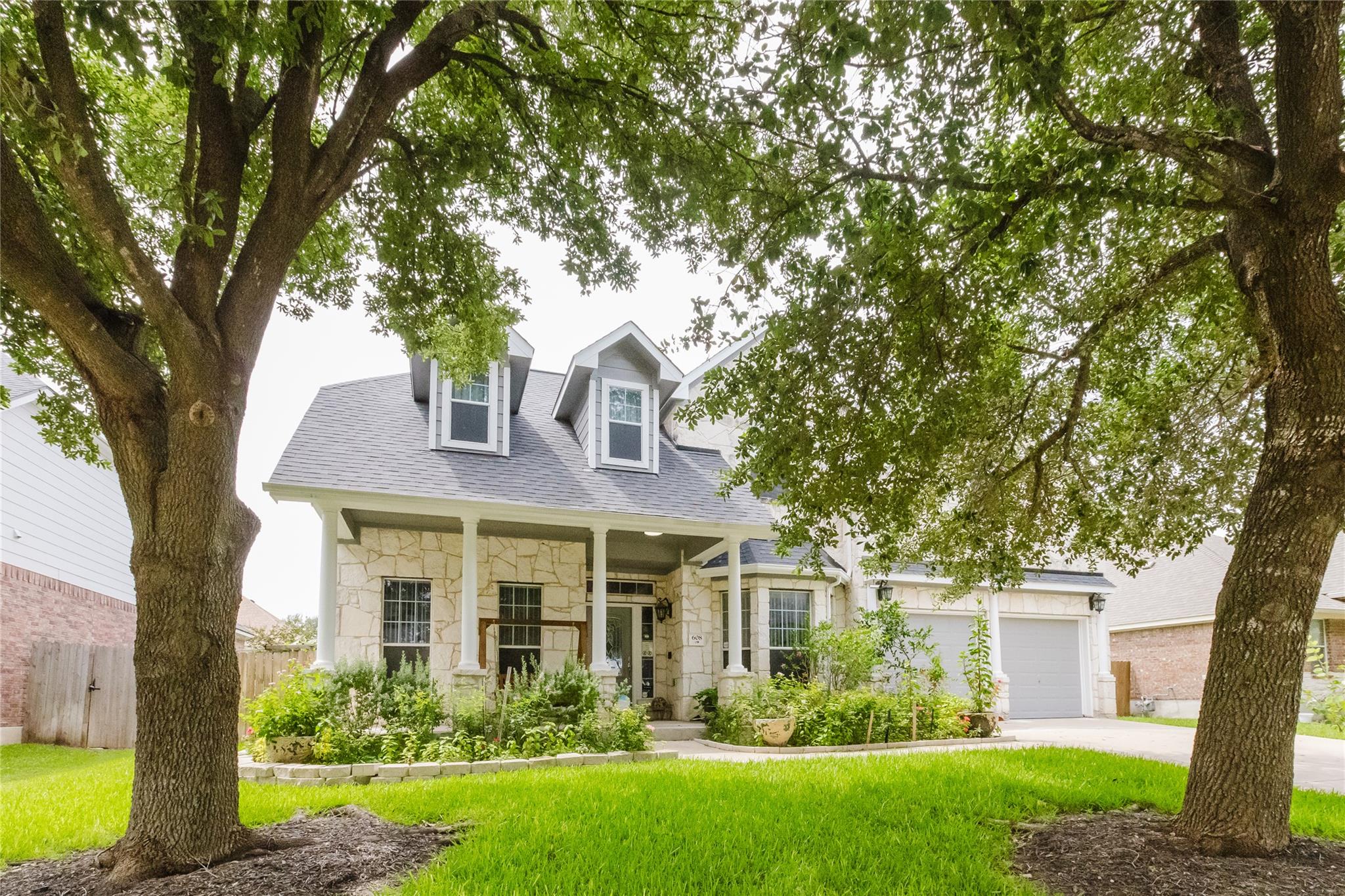 608 Stansted Manor DR