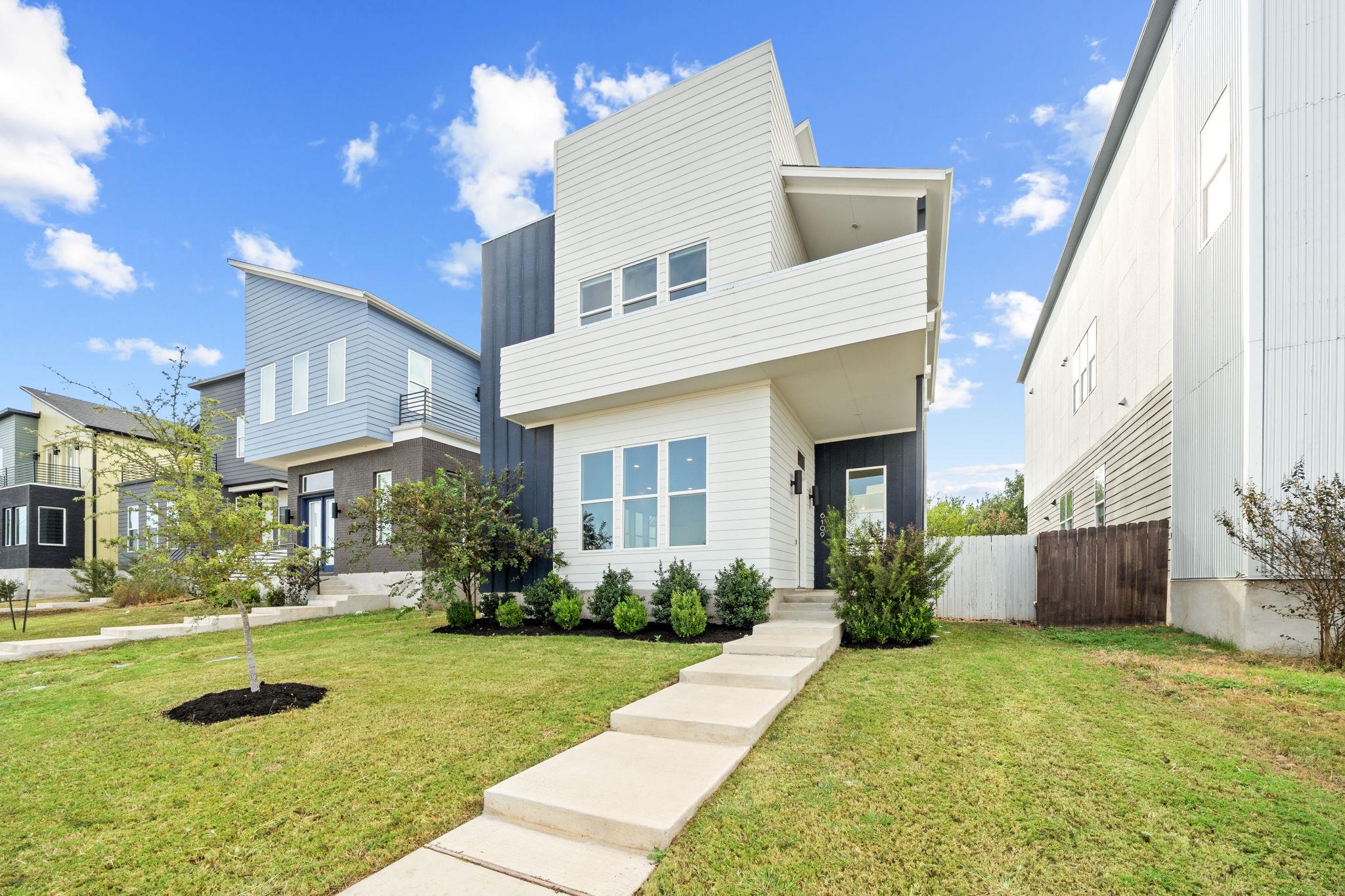 6109 Sendero Hills PKWY