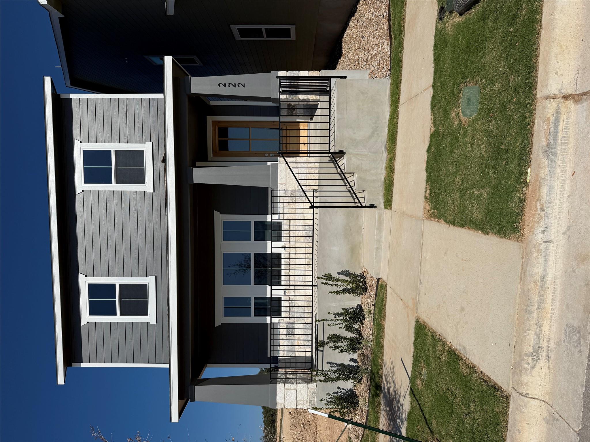 5900 Whisper Creek D DR