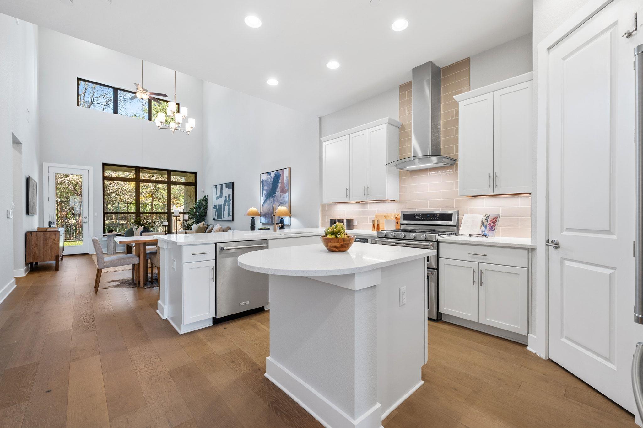 4323 Spicewood Springs RD