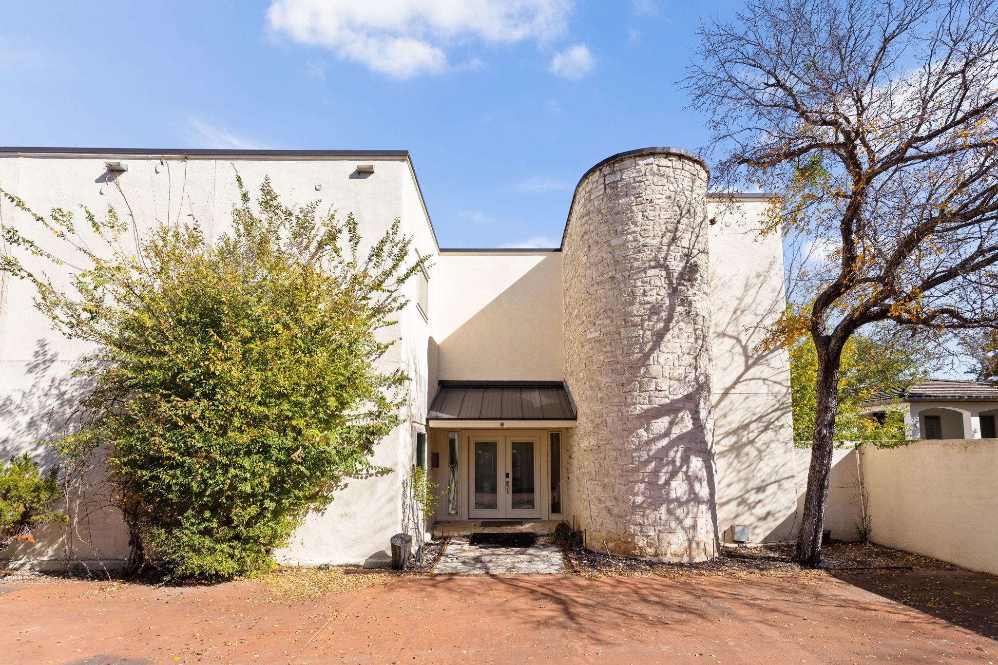 1 Crystal Springs Court CT