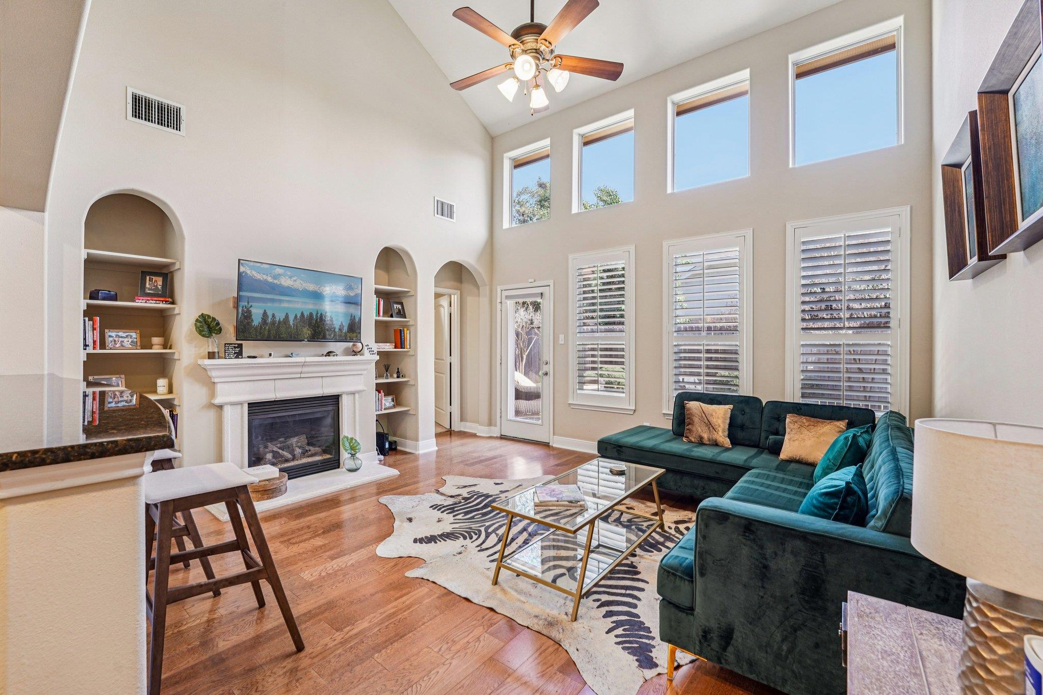 2210 Onion Creek PKWY