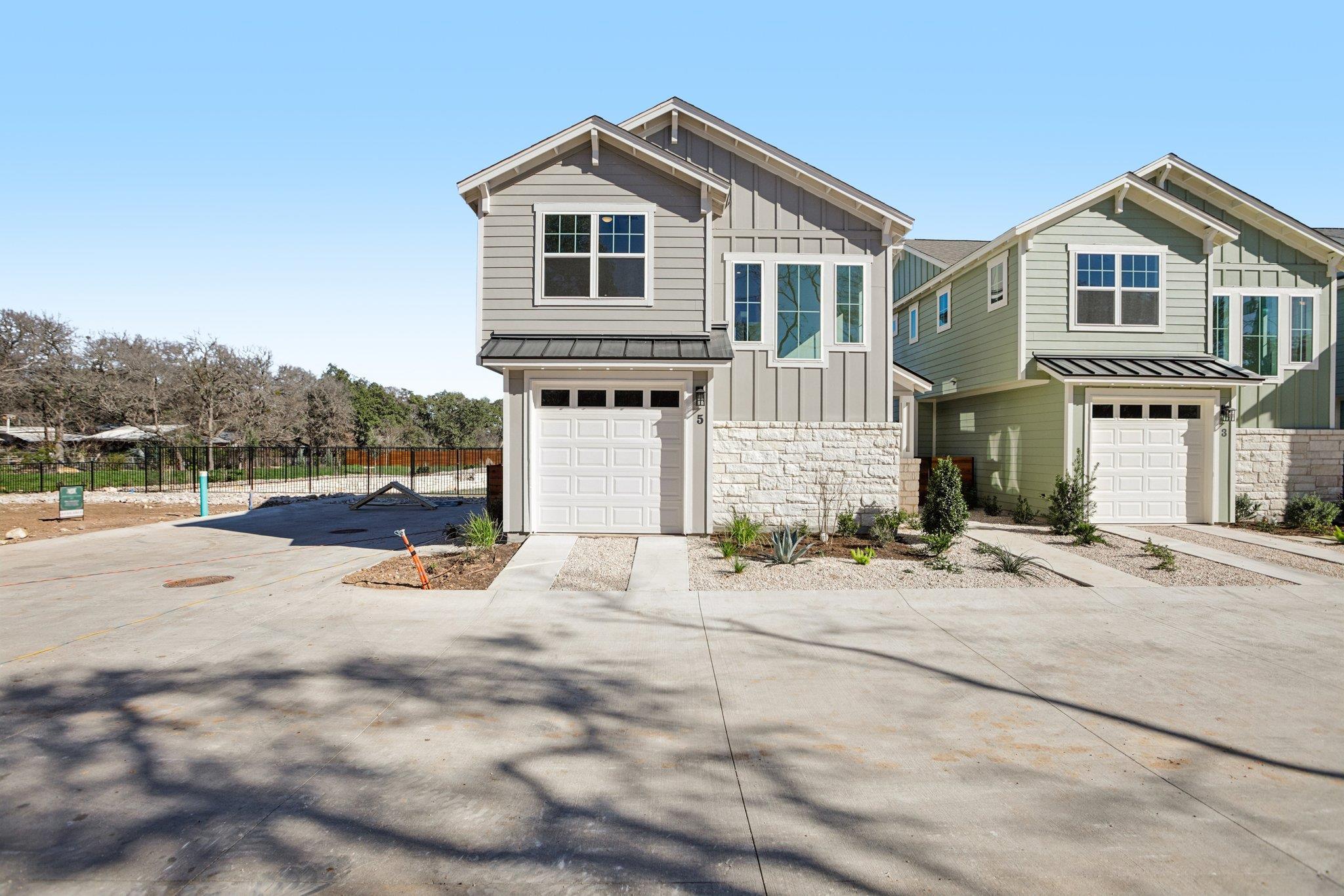 2414 Drew Ln
