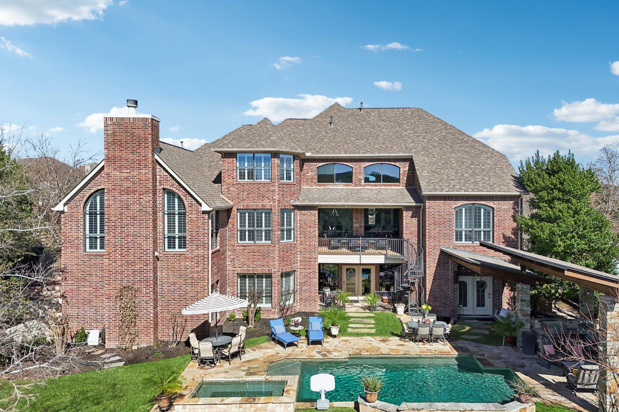 111 Vailco LN