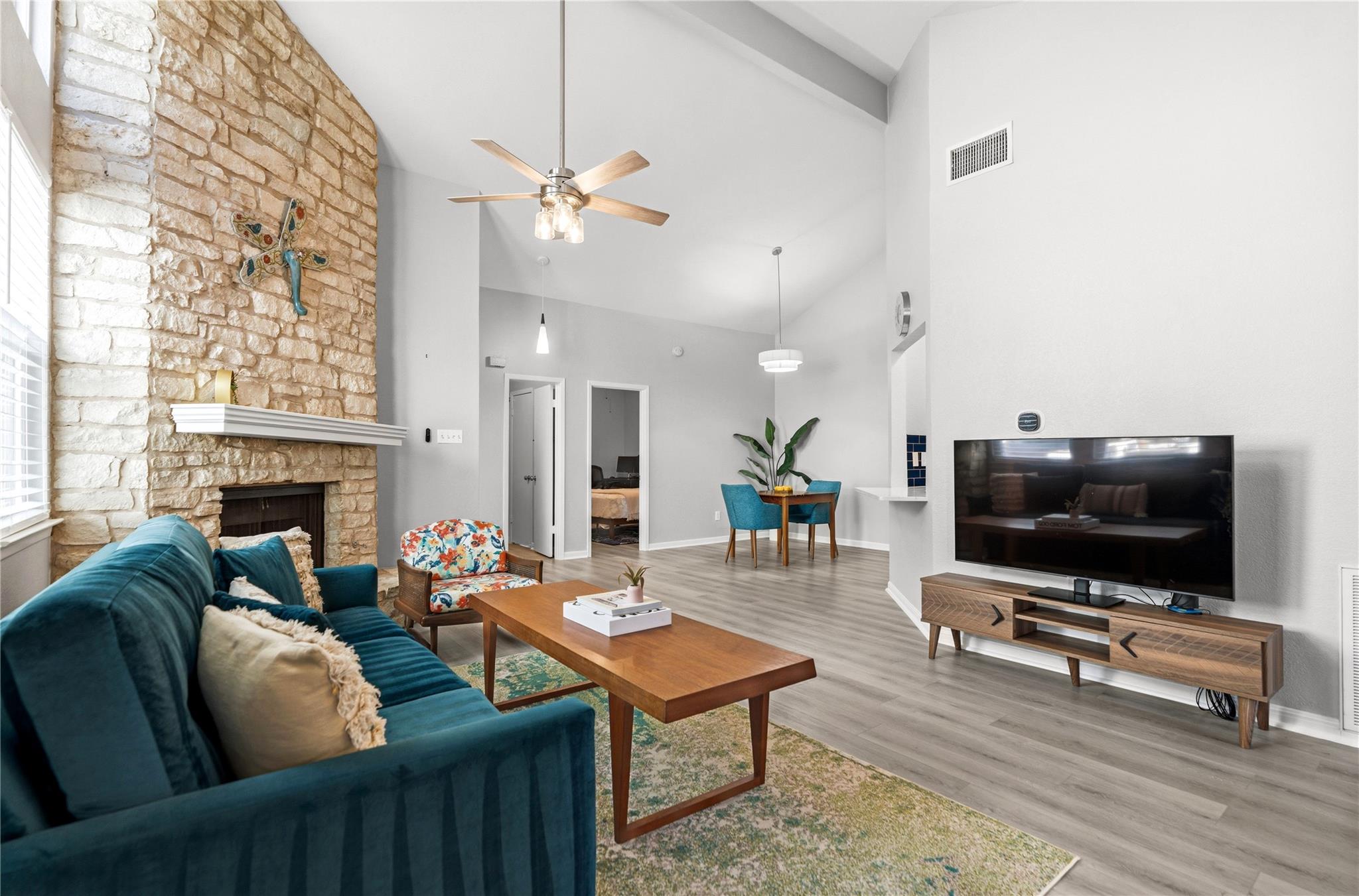 6501 Brush Country RD