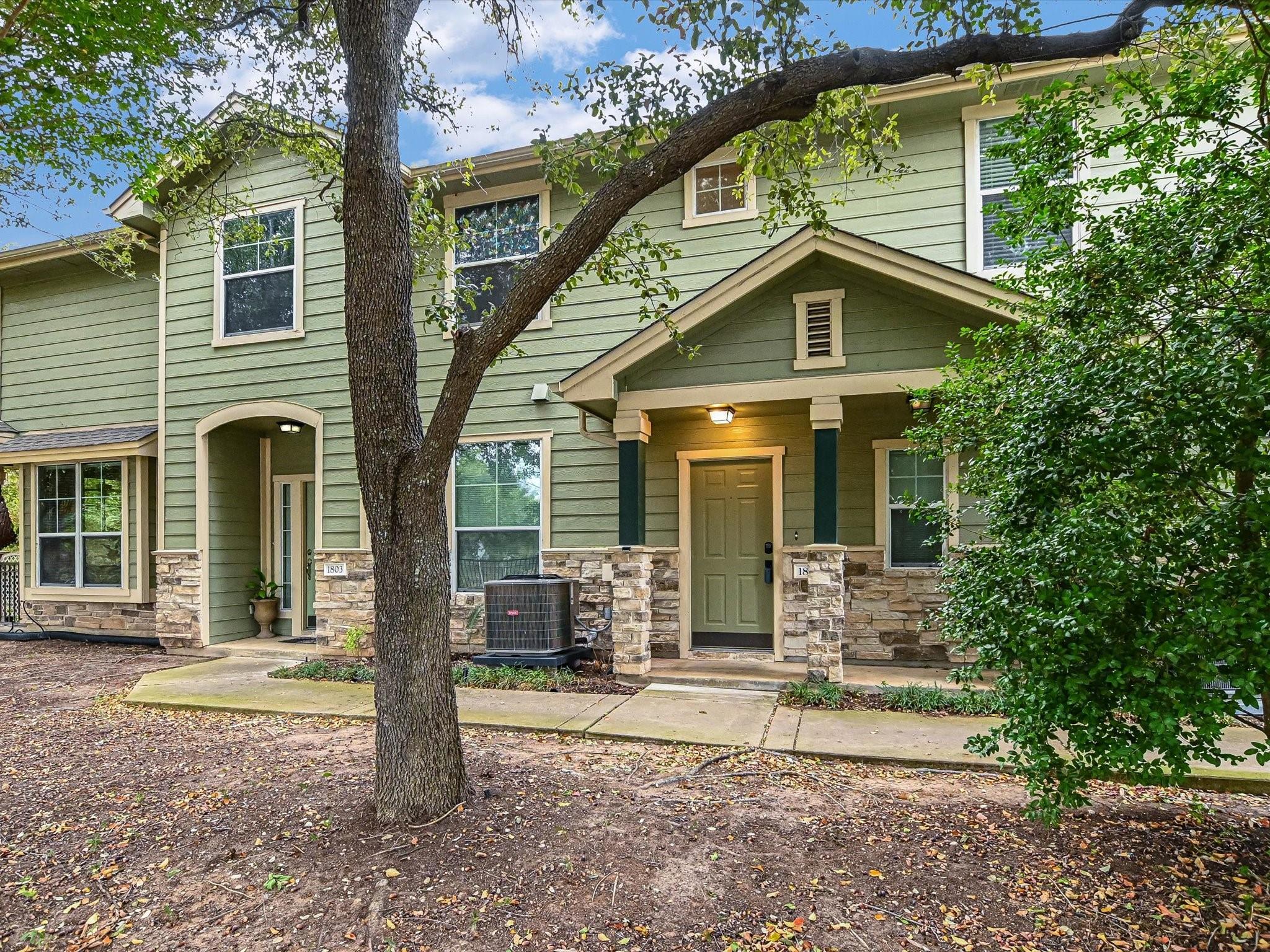 1481 Old Settlers BLVD