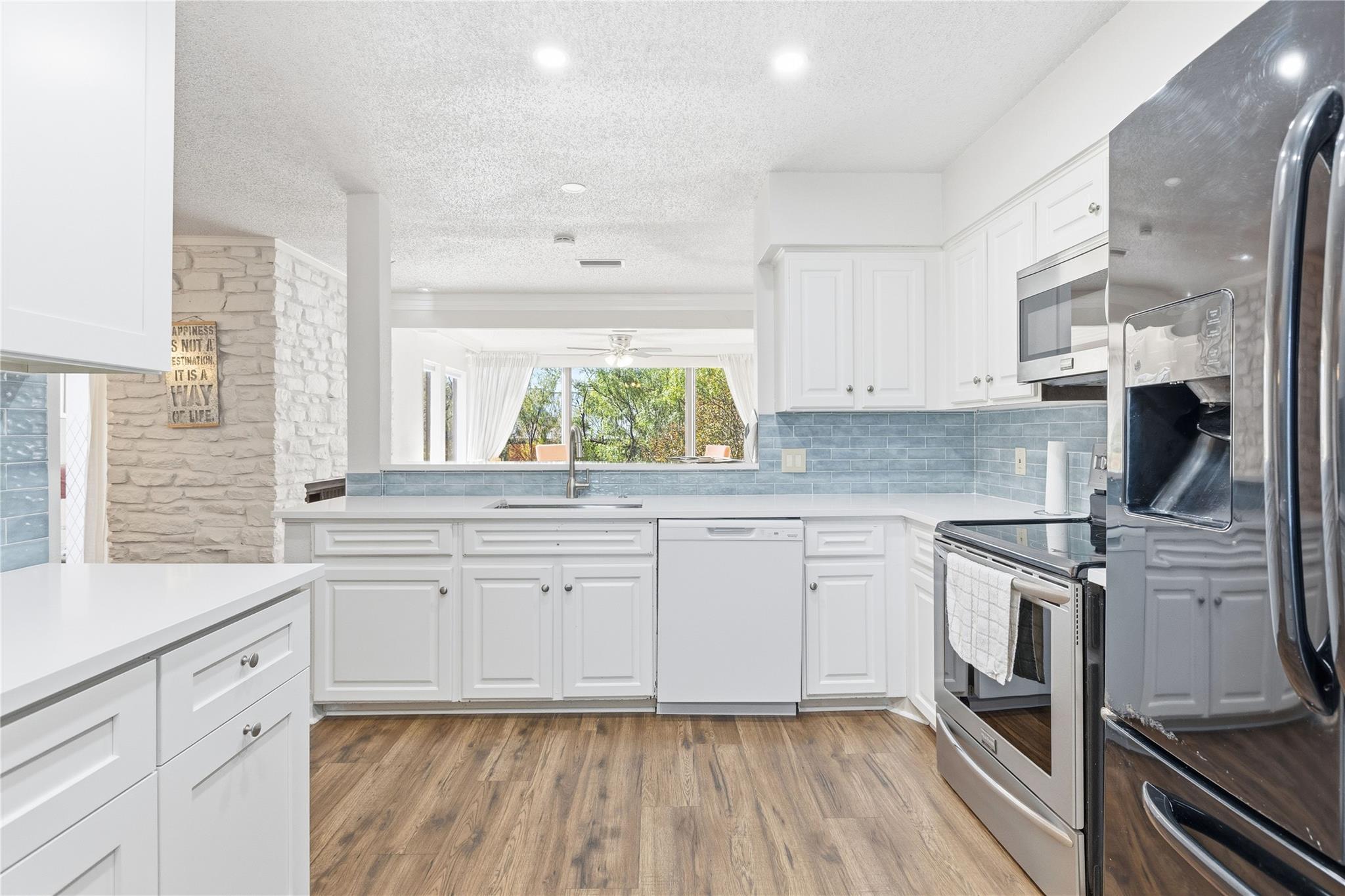 113 World Of Tennis SQ