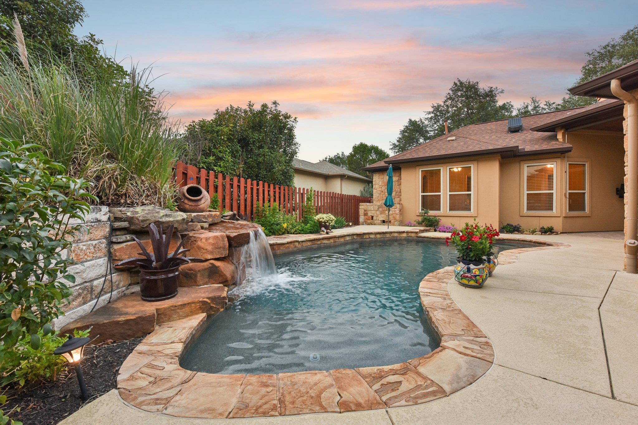 101 Indian Bend DR