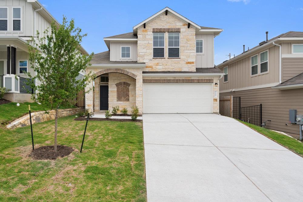 1504 Corsac WAY