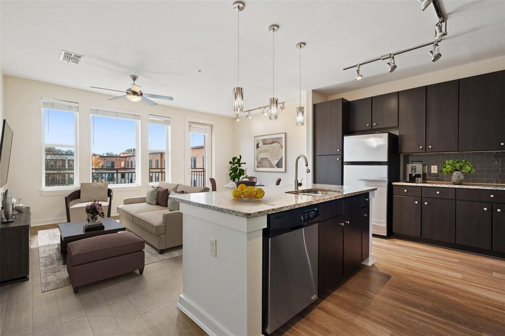 1900 Barton Springs RD