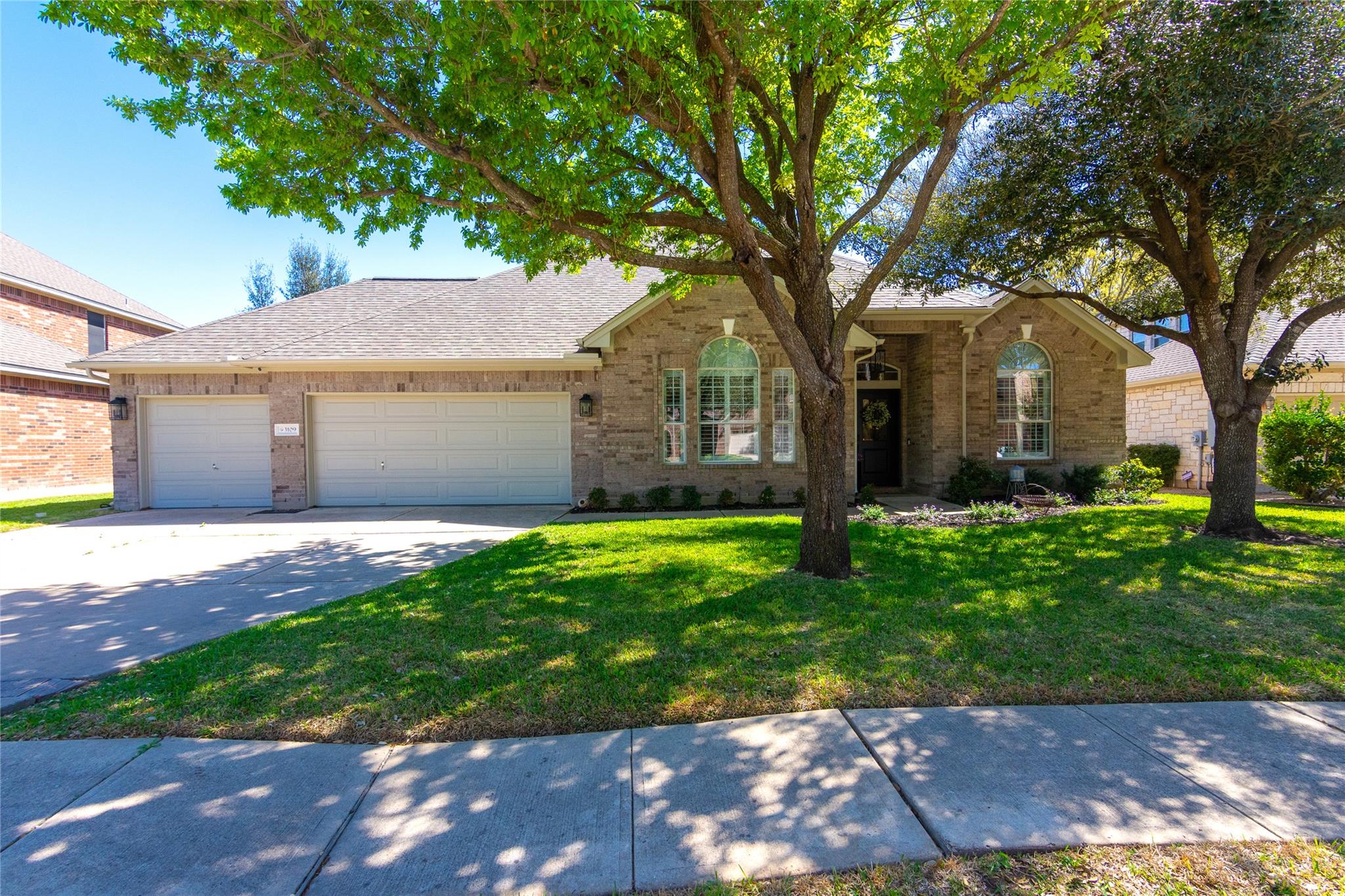 3109 Goldenoak CIR