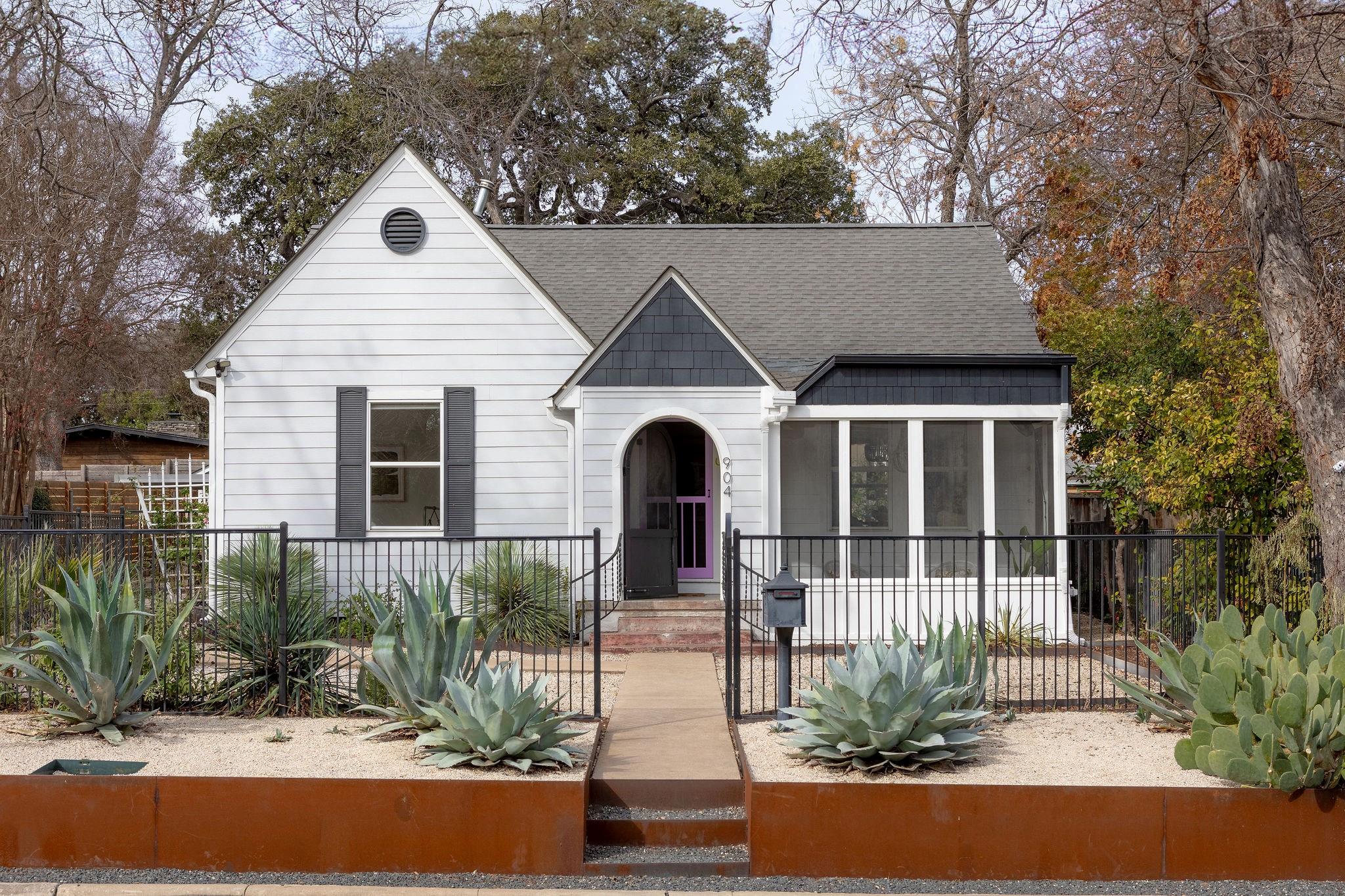 904 Josephine ST