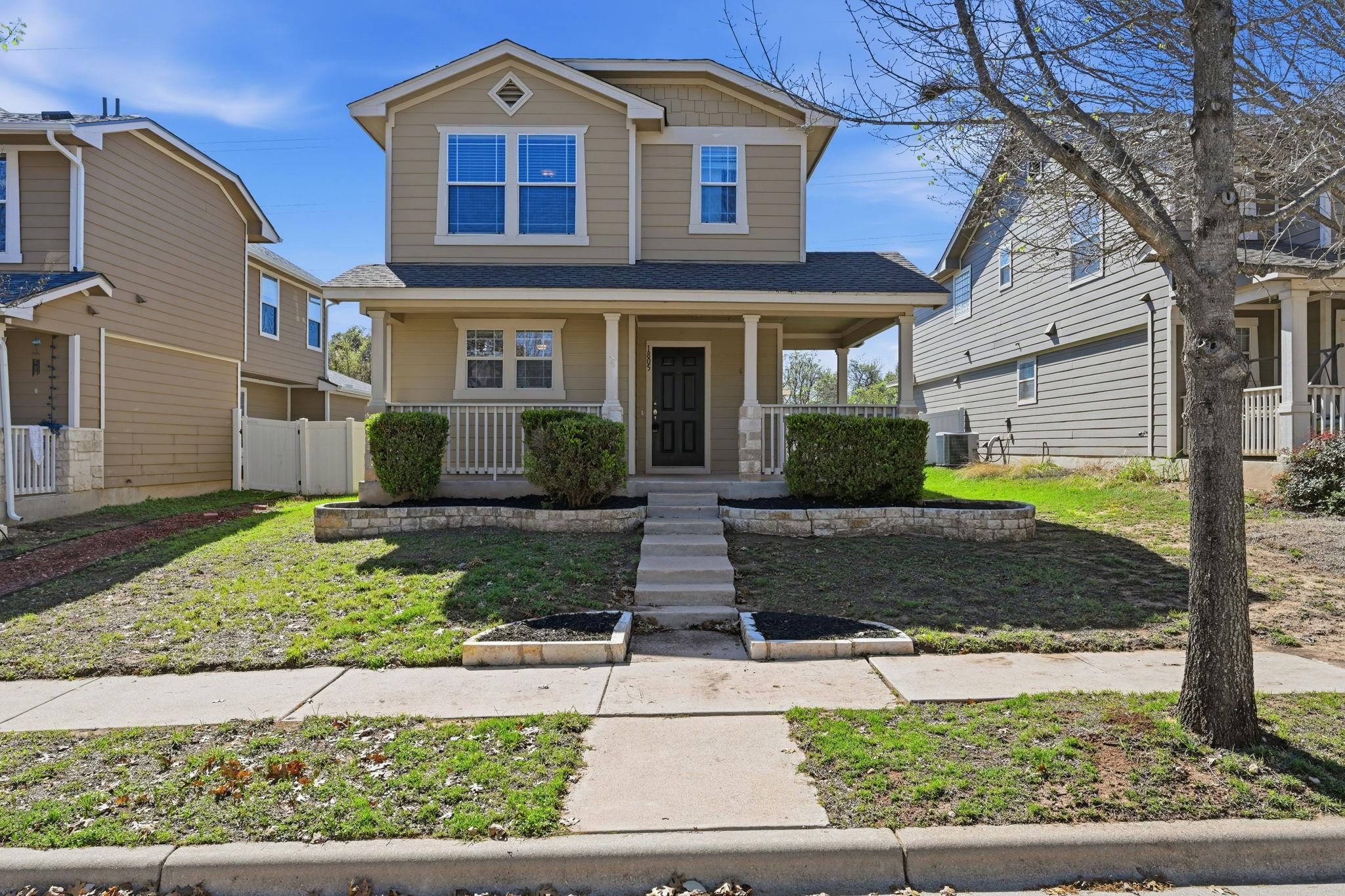 1805 Lost Maples LOOP