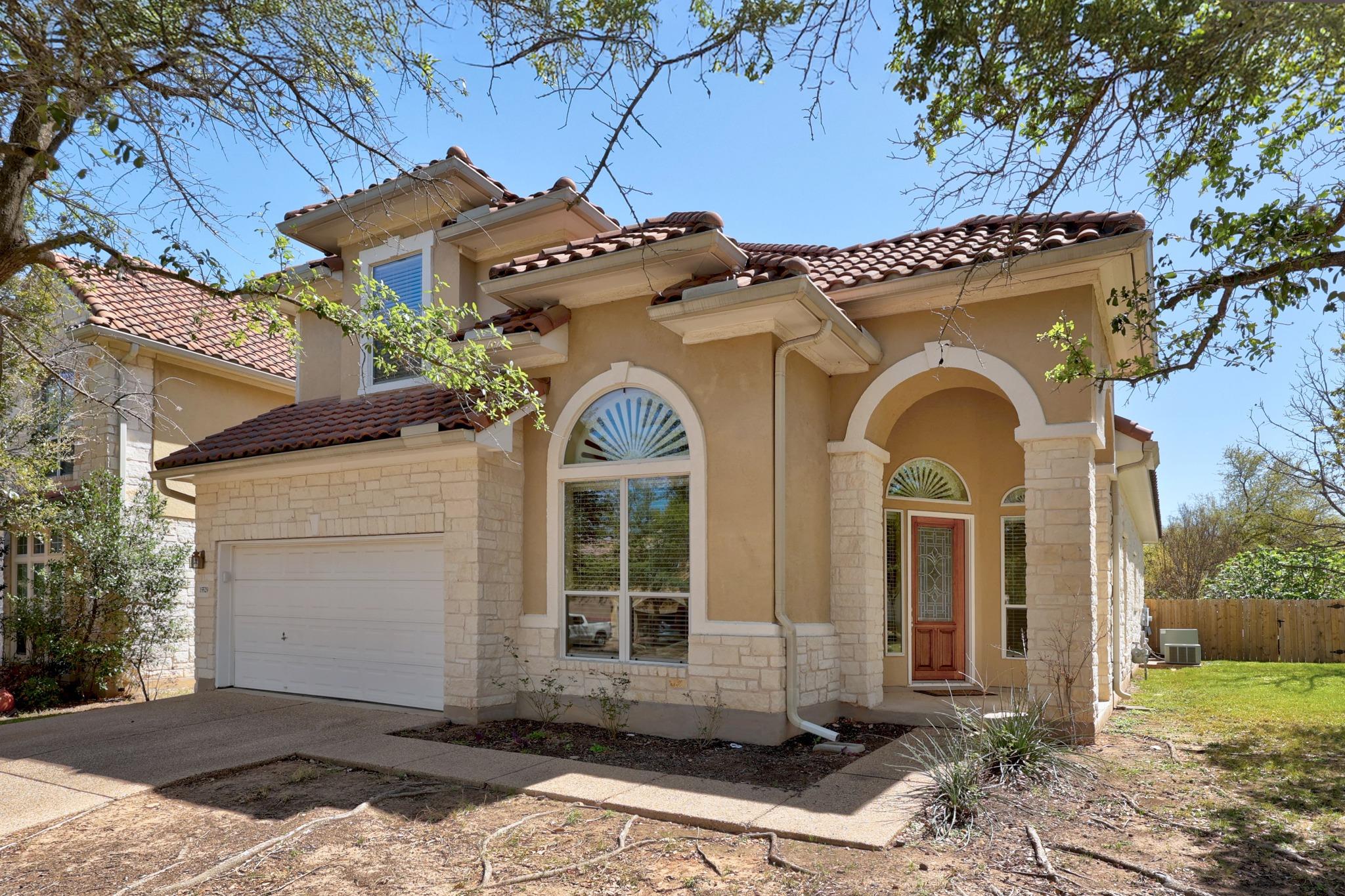 15529 Interlachen DR