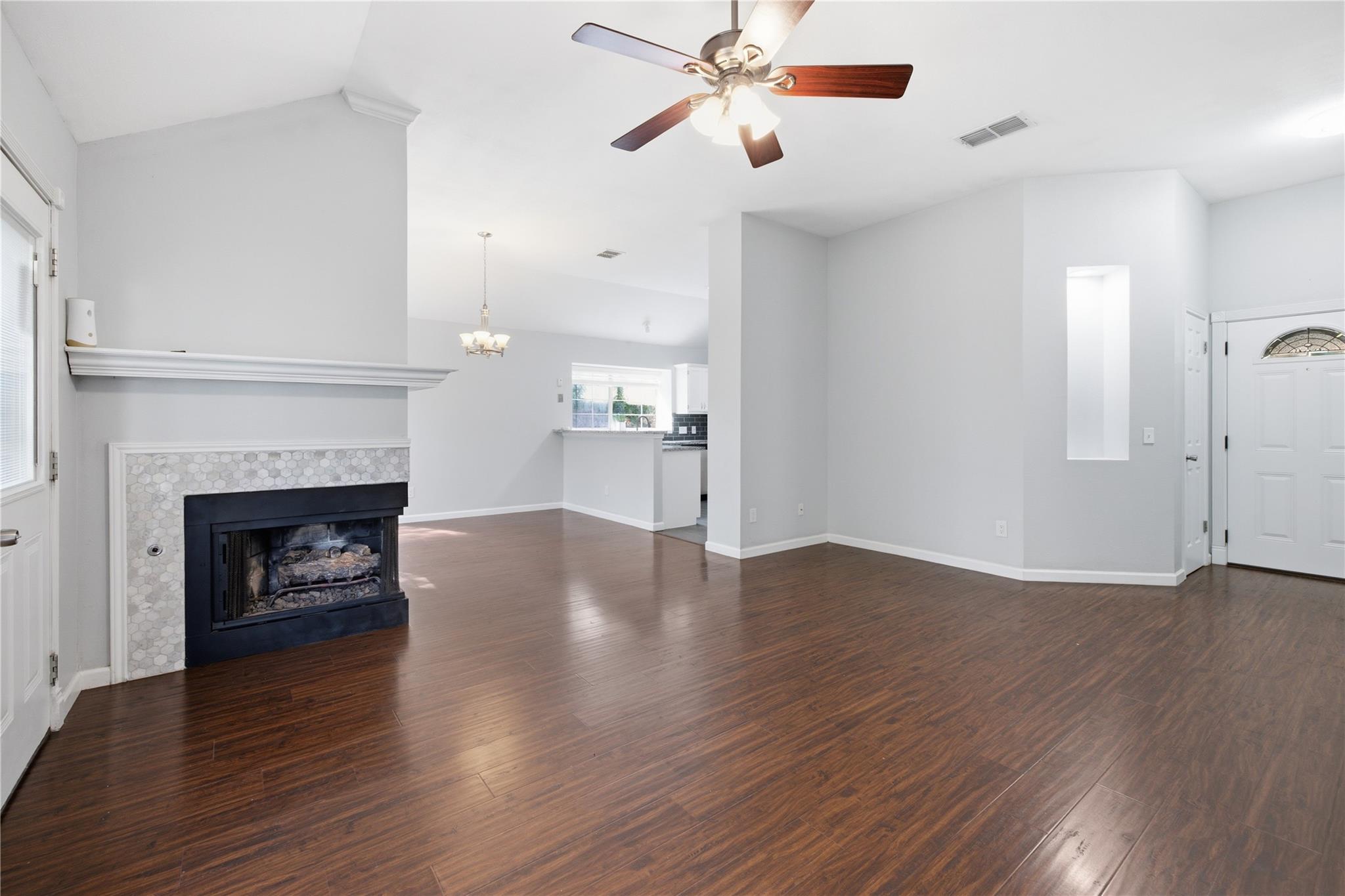 2922 Wickersham LN