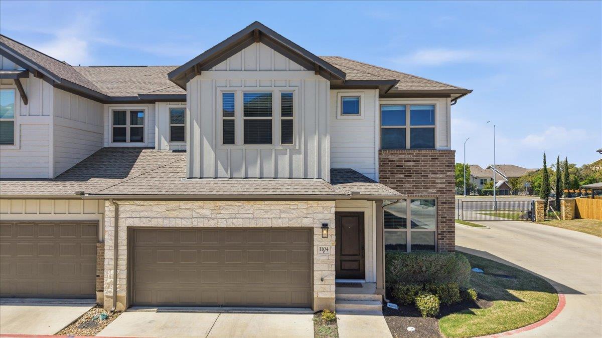 2500 FOREST CREEK DR