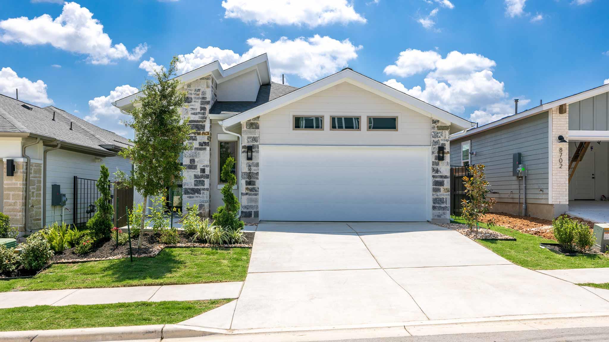 8704 Basil Hayden LN