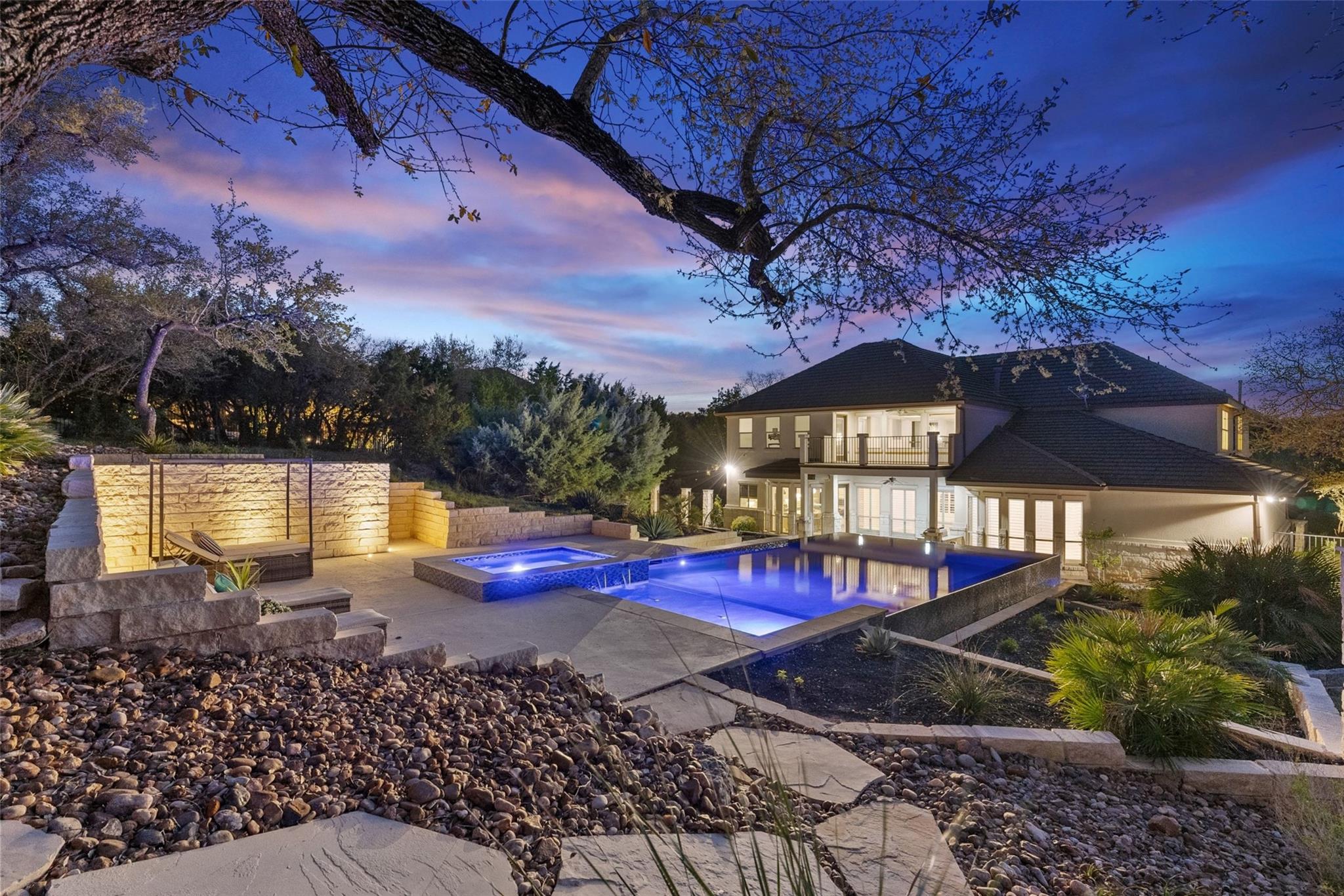 310 Bella Montagna CIR