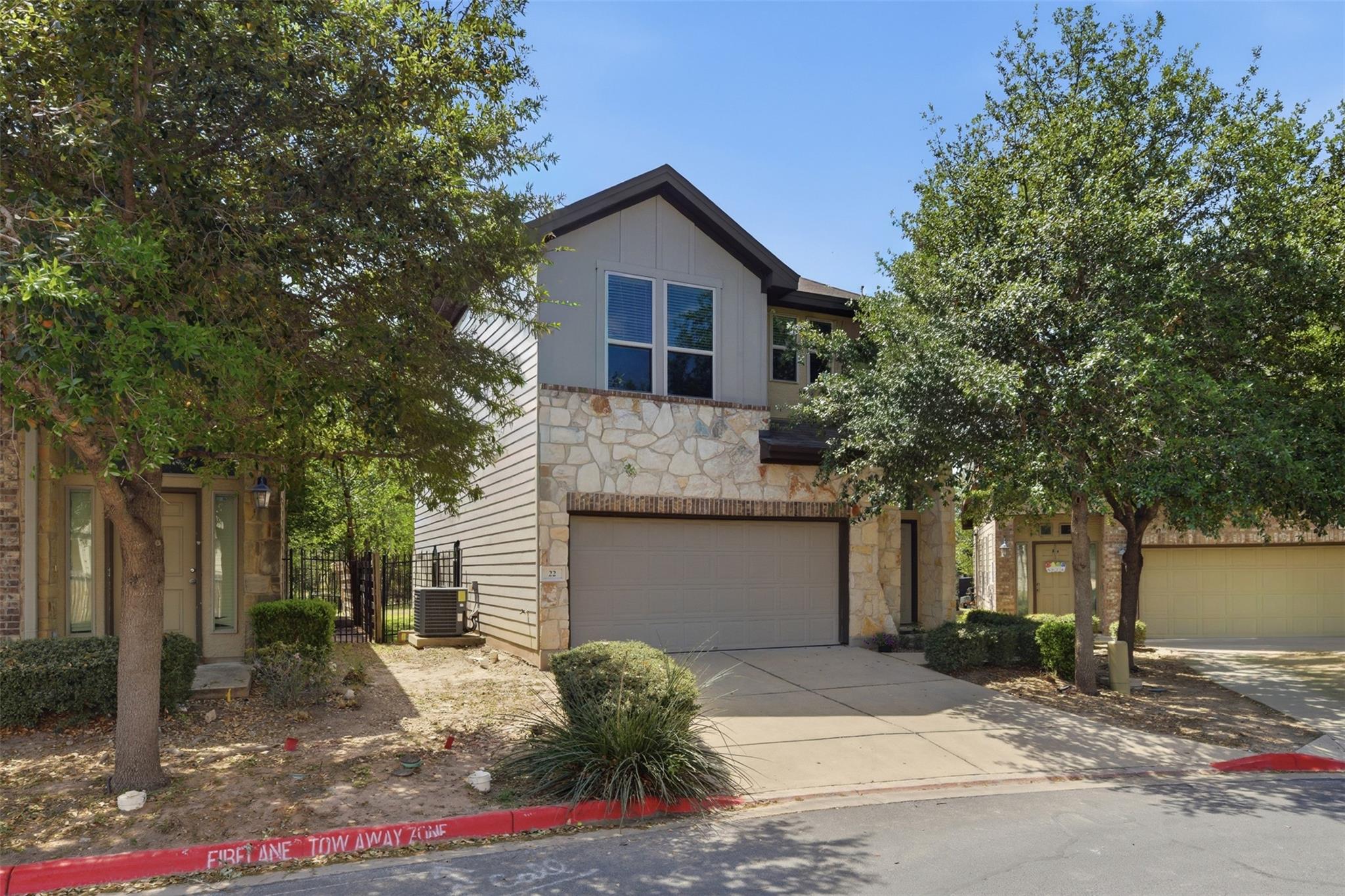 2101 Rivers Edge Way