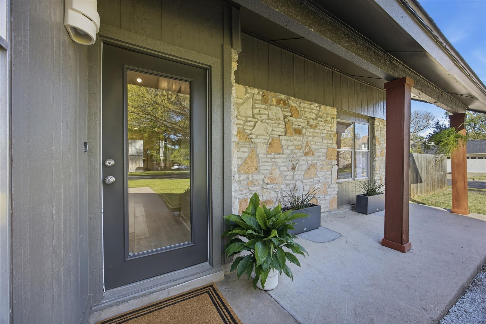 3200 Spaniel DR