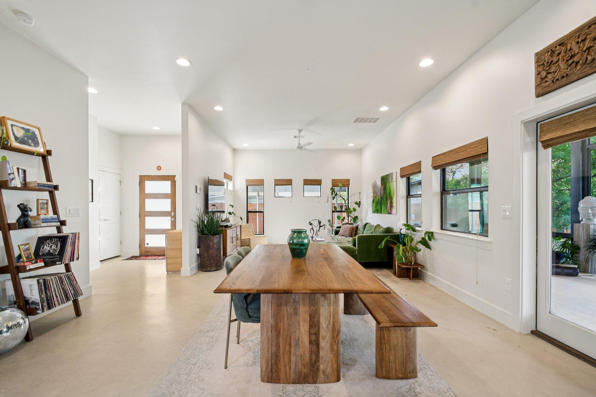 4506 Russell DR