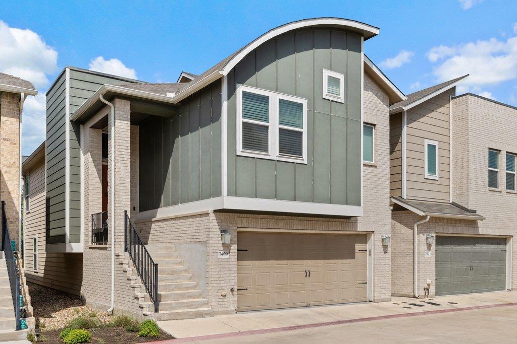 7409 Merrick LN