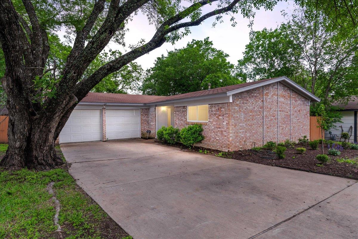 9807 Dallum DR