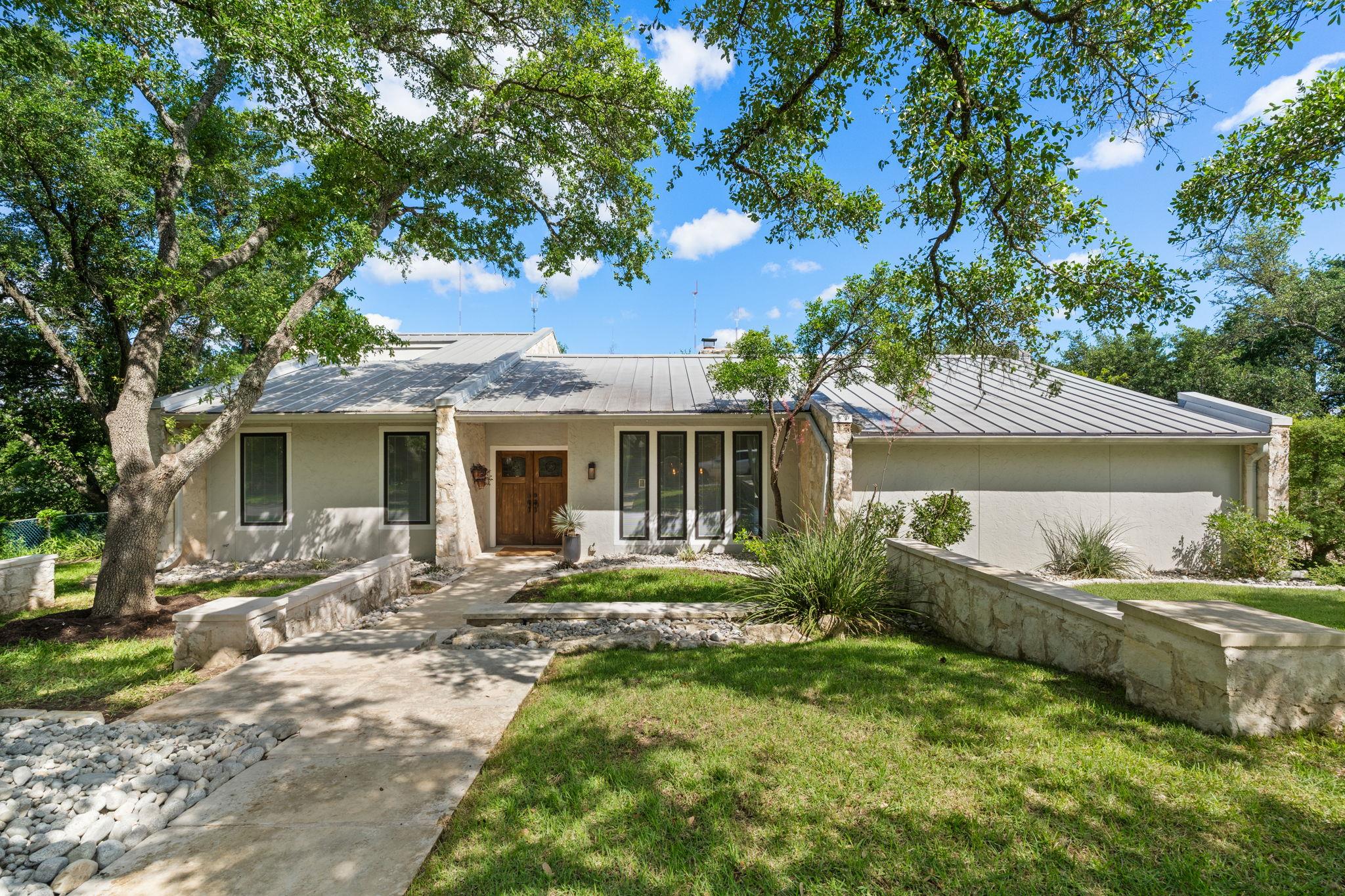 2310 Camino Alto
