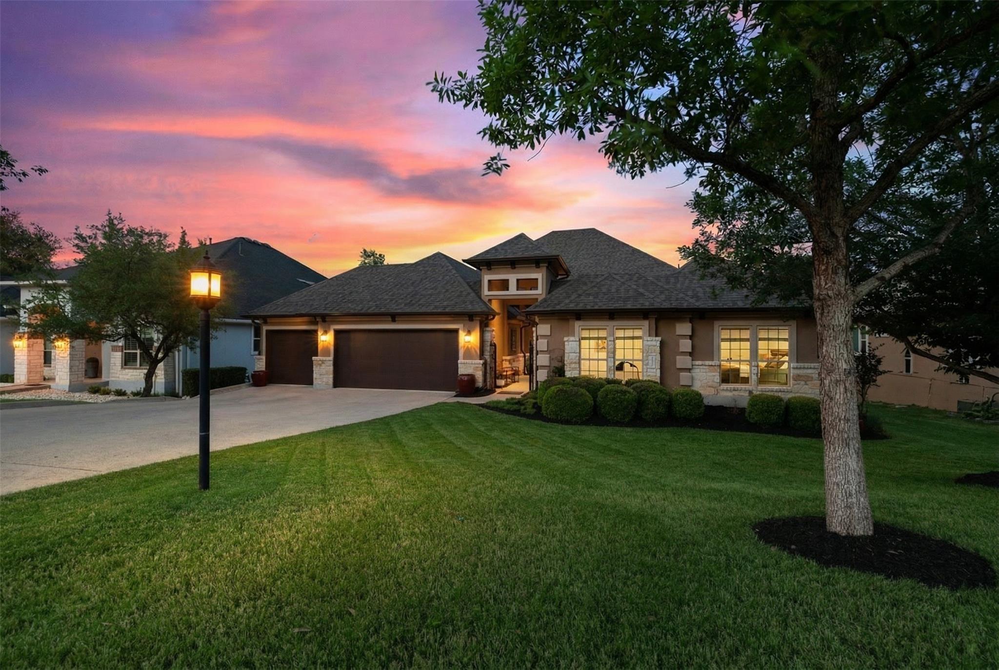 210 Lake Como DR