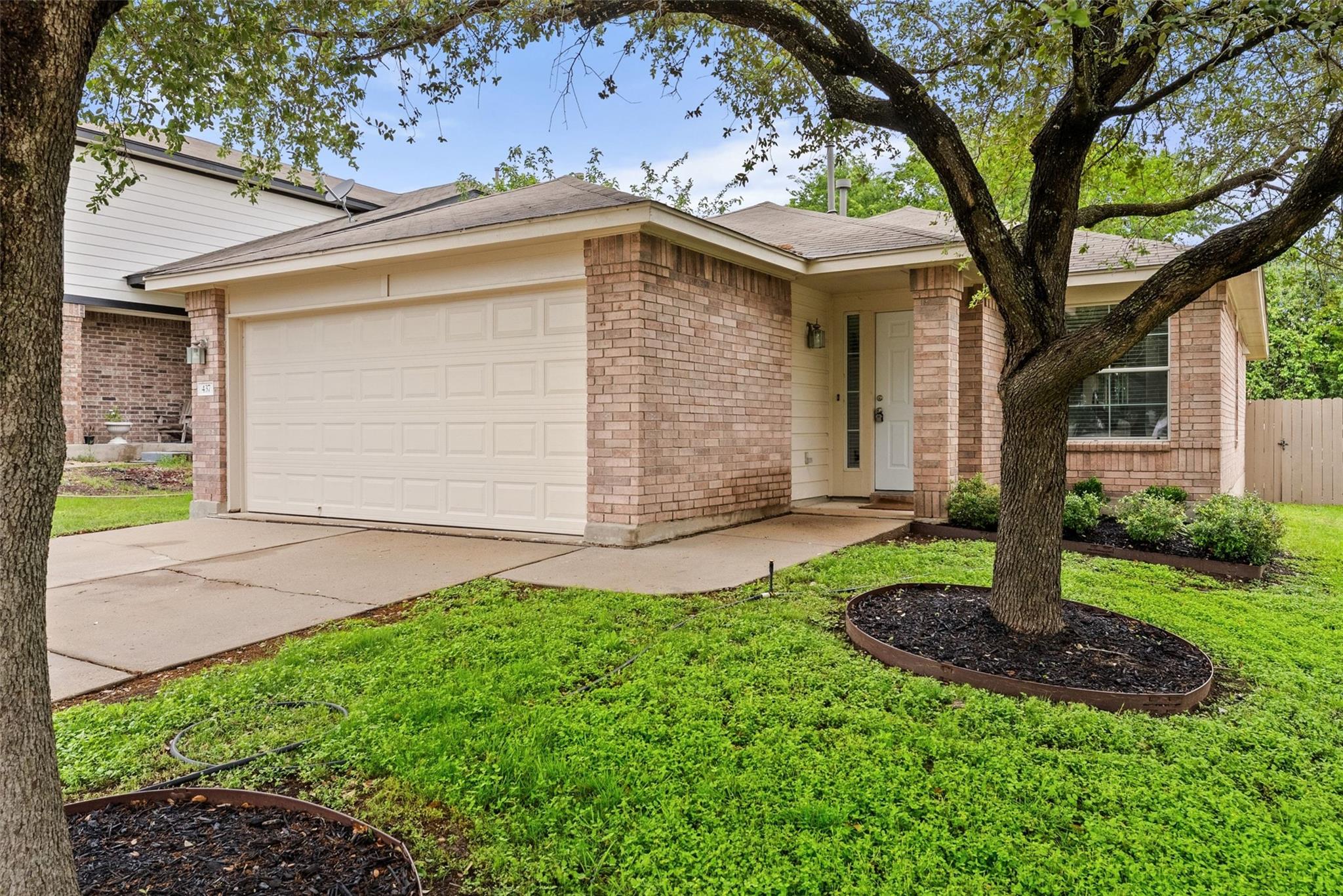 437 Sweet Leaf LN