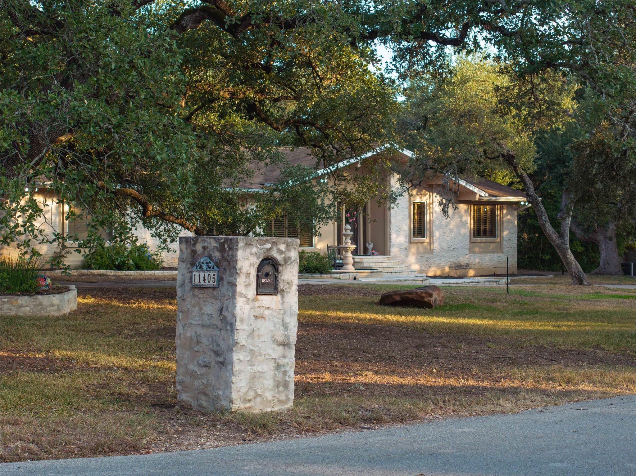 11405 Antler LN