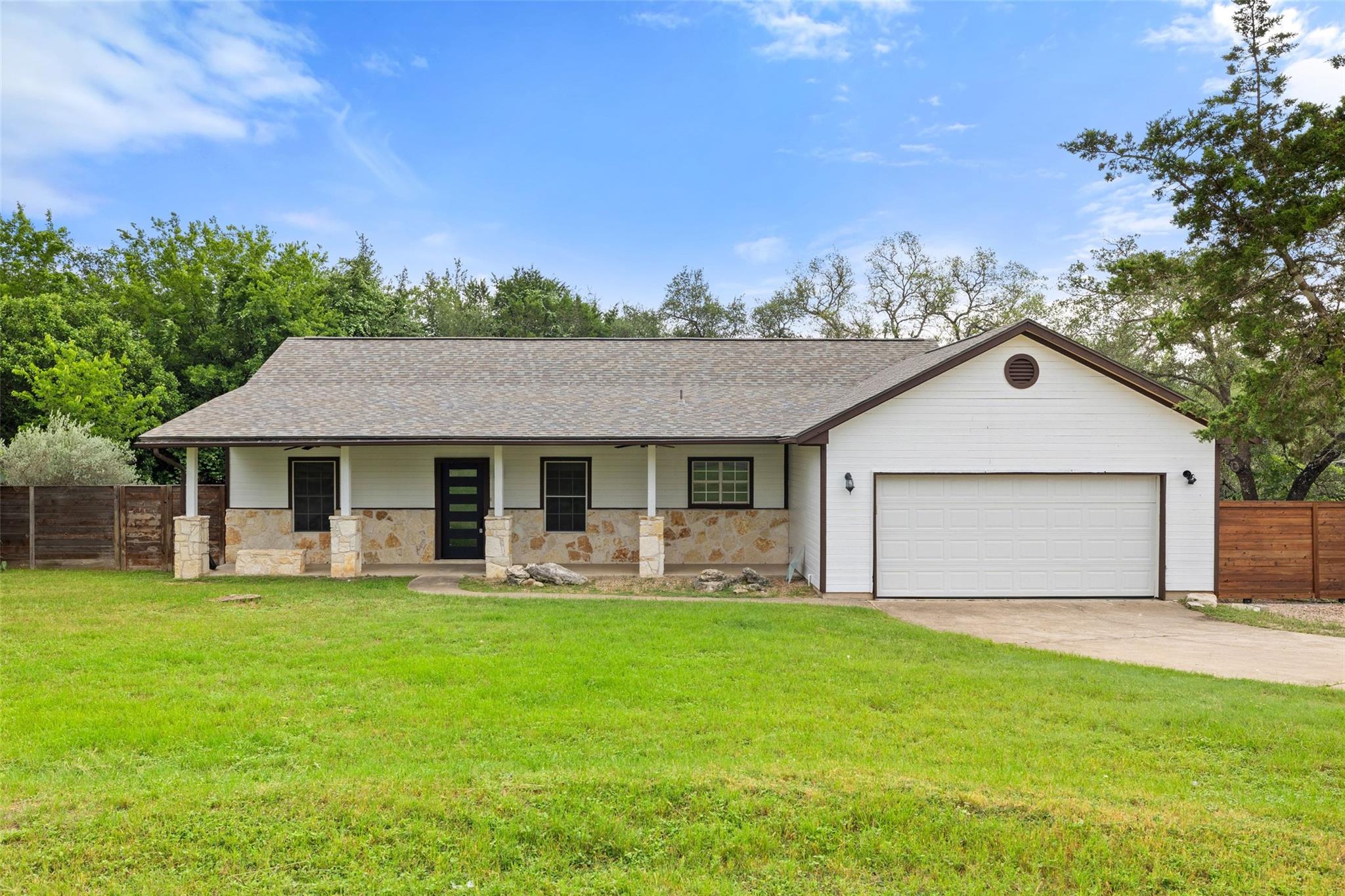 1301 Quinlan Park RD