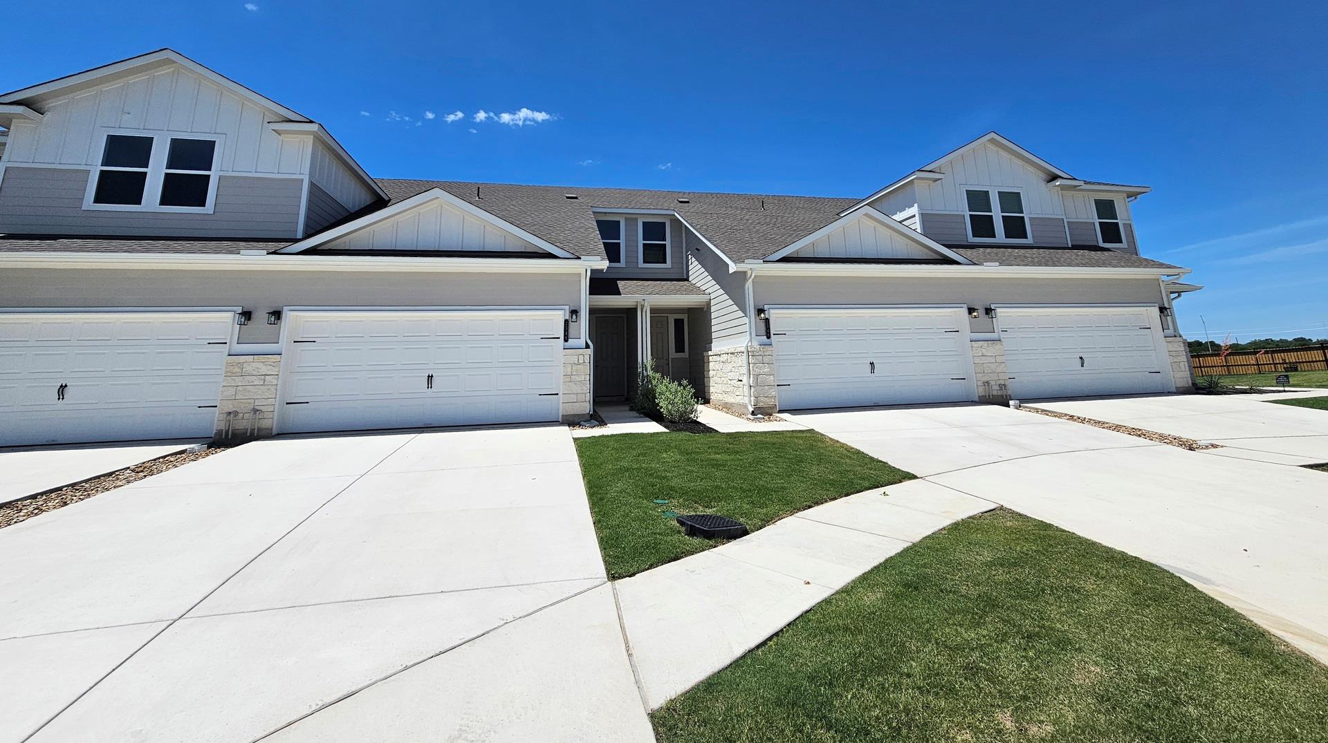 2548 Jack Nora WAY