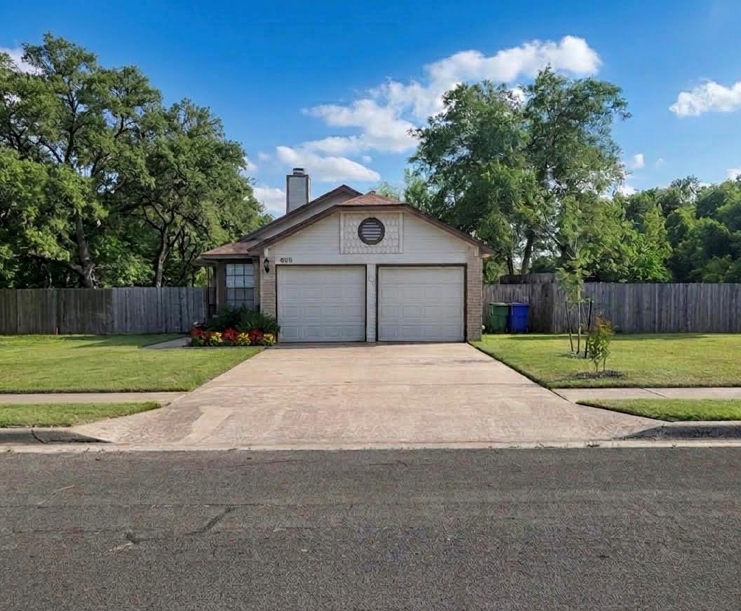 808 Russet Valley DR