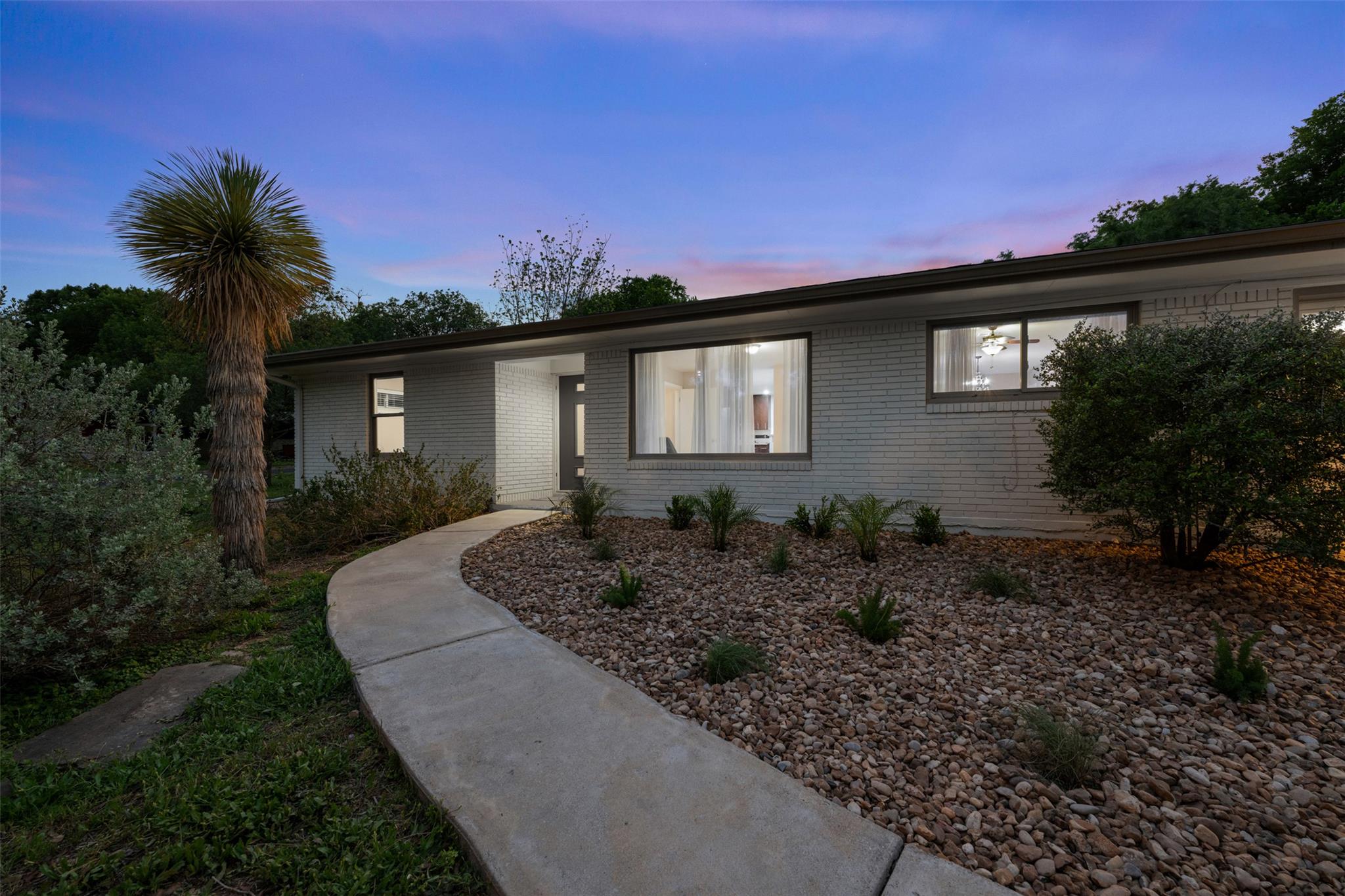 11502 Oakwood DR