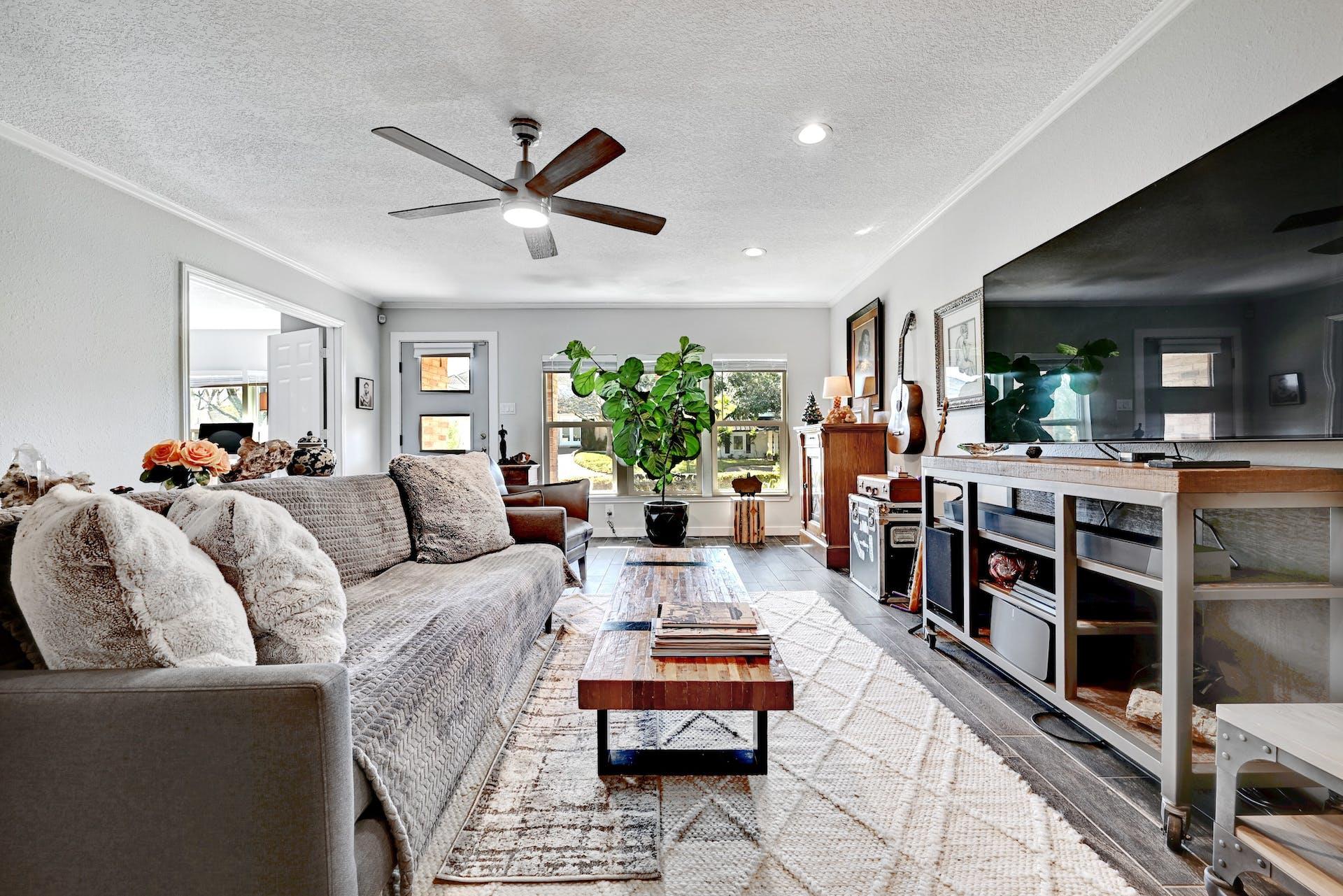 11133 Pinehurst DR
