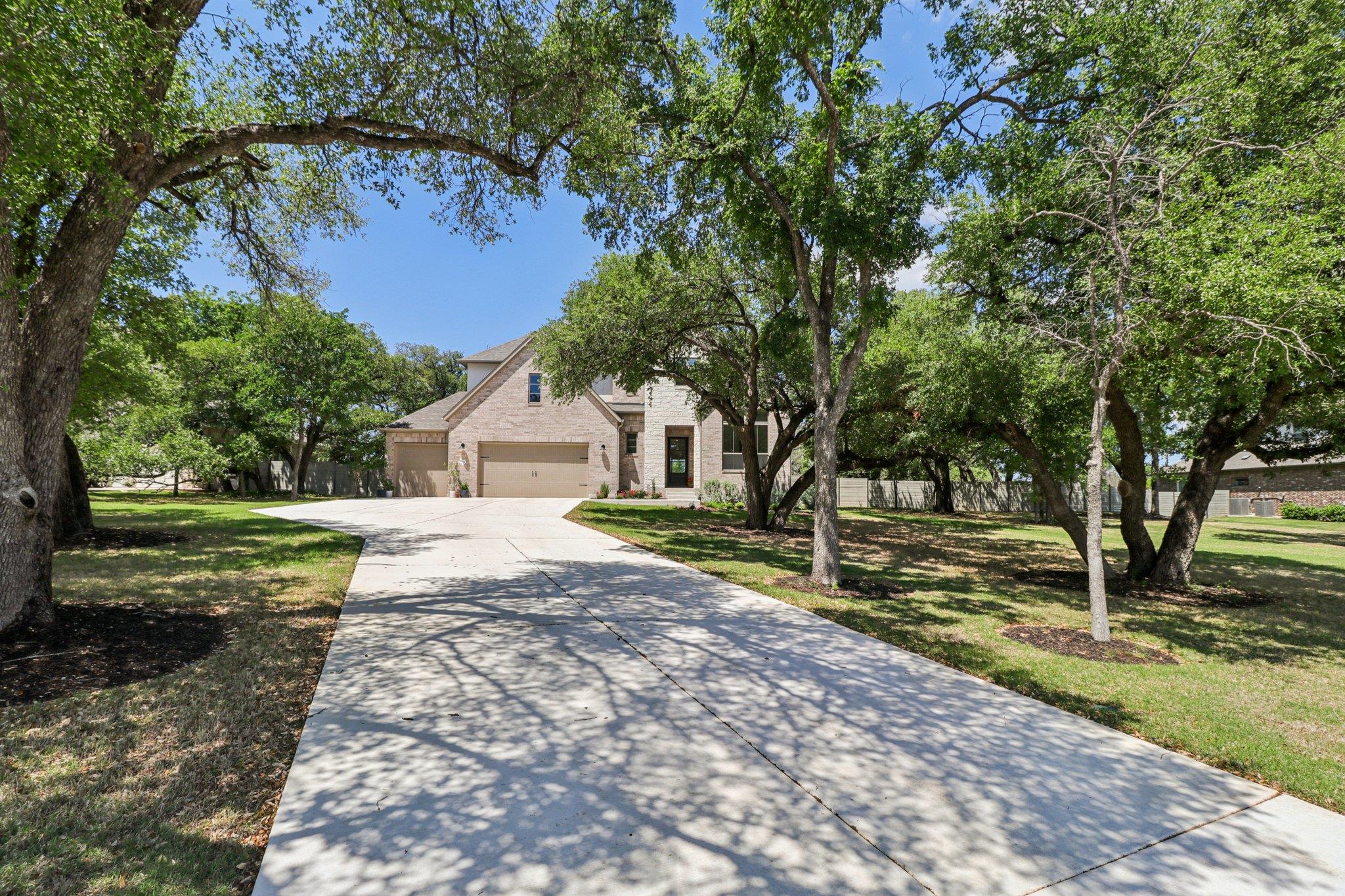 101 Wolf Ridge RD