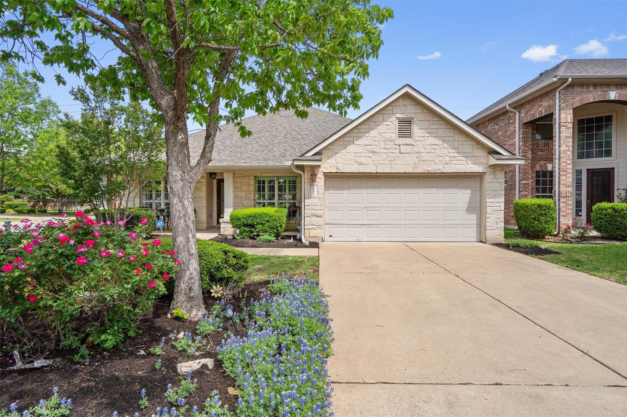 9437 Caves Valley DR