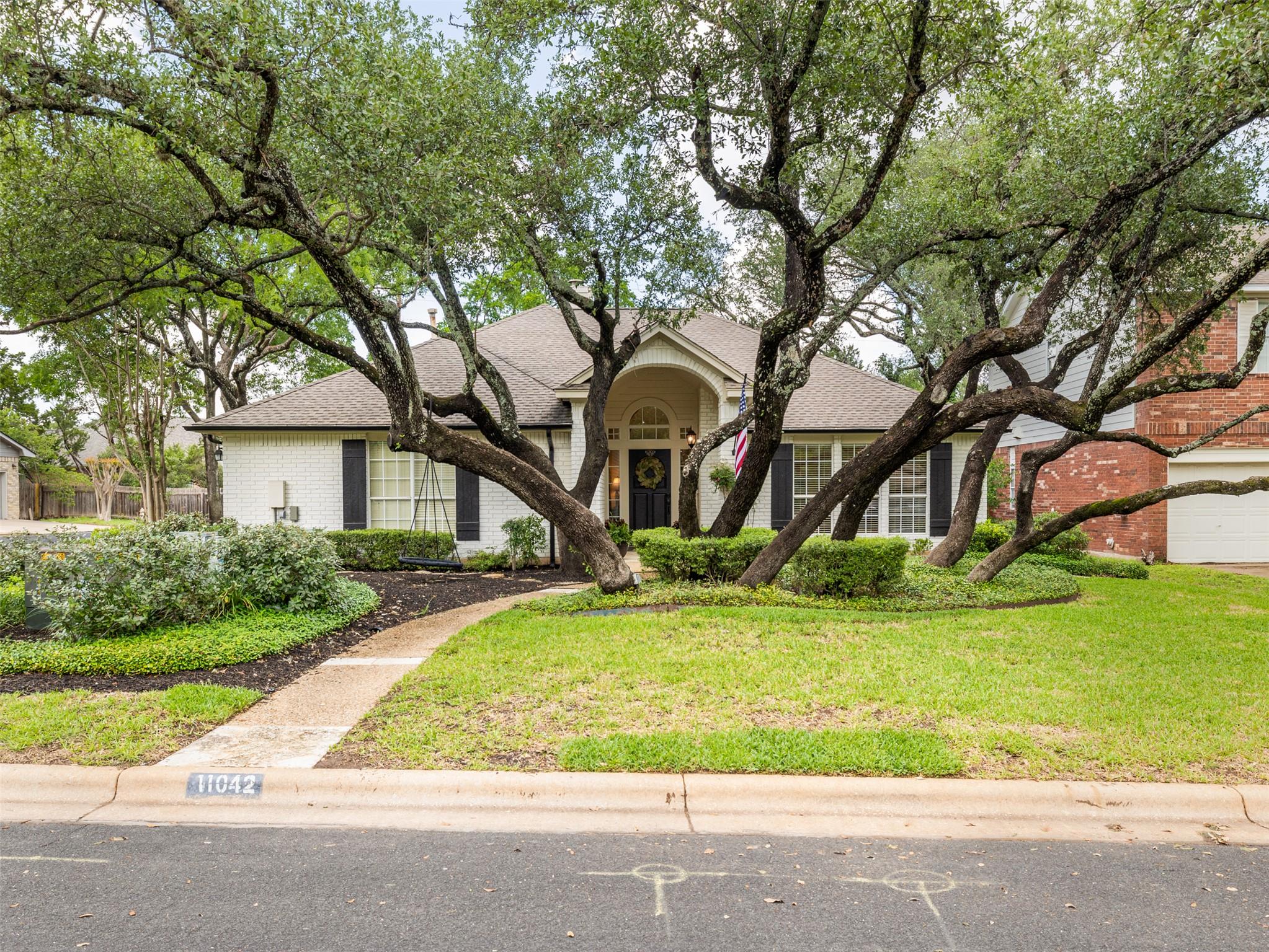 11042 Crossland DR