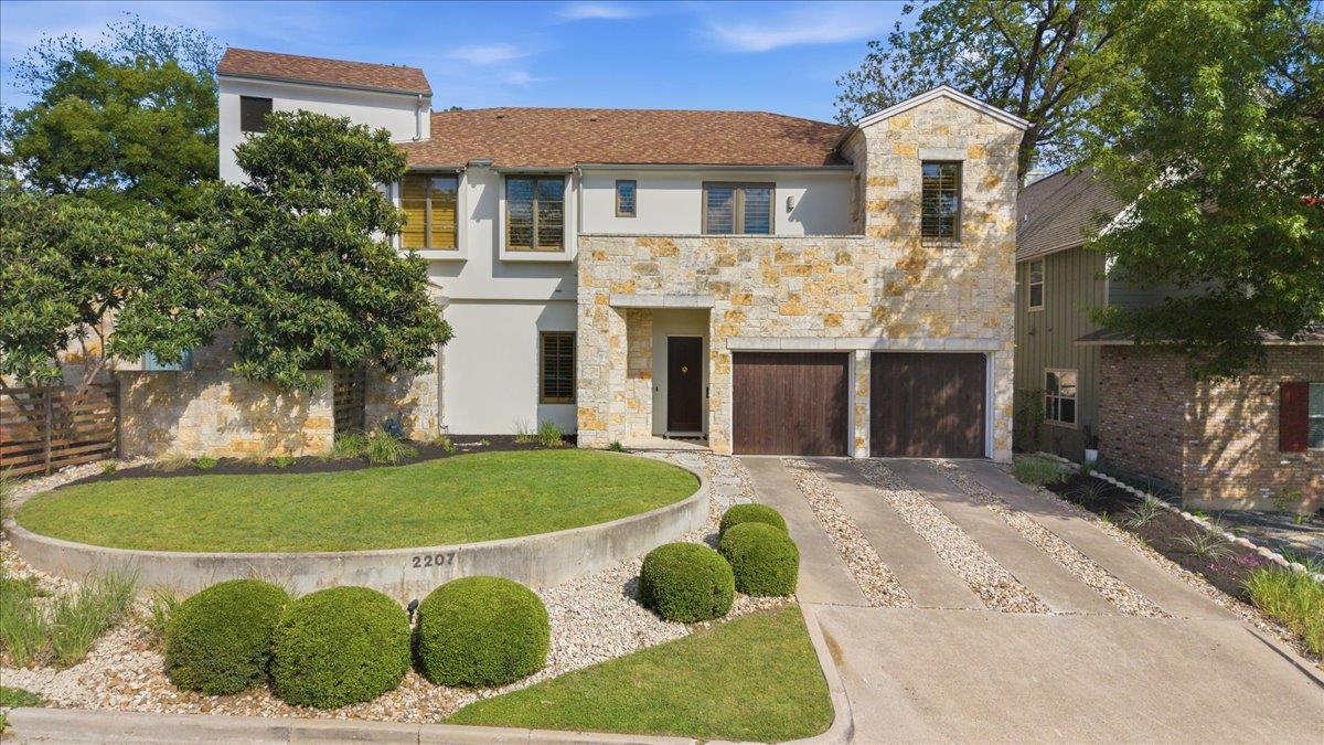 2207 Forest TRL
