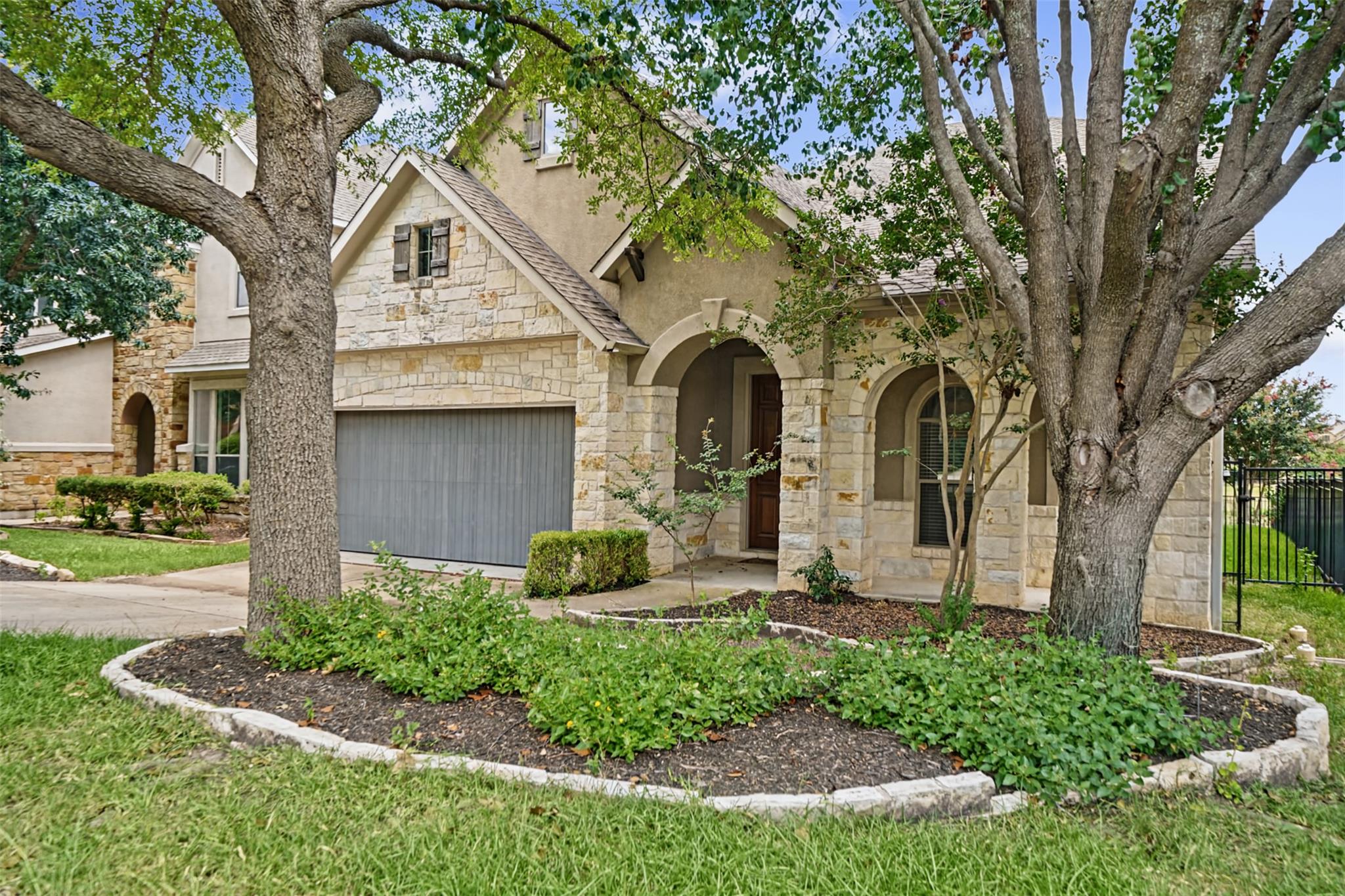 1915 Kempwood LOOP
