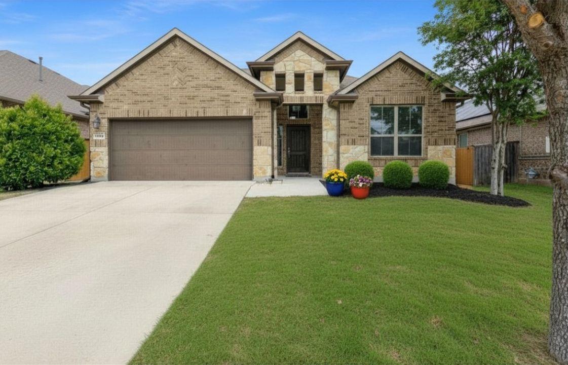 216 Blue Waterleaf LN