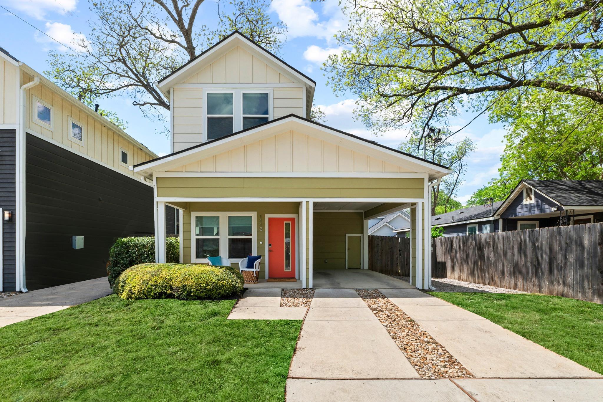 1112 Linden ST
