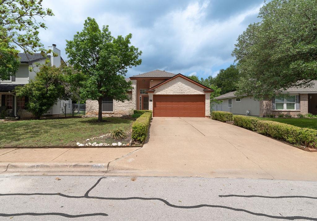 1902 Hollow Tree BLVD