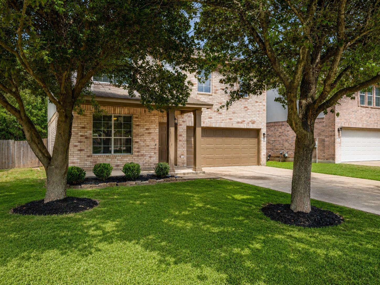11816 Dave Silk DR