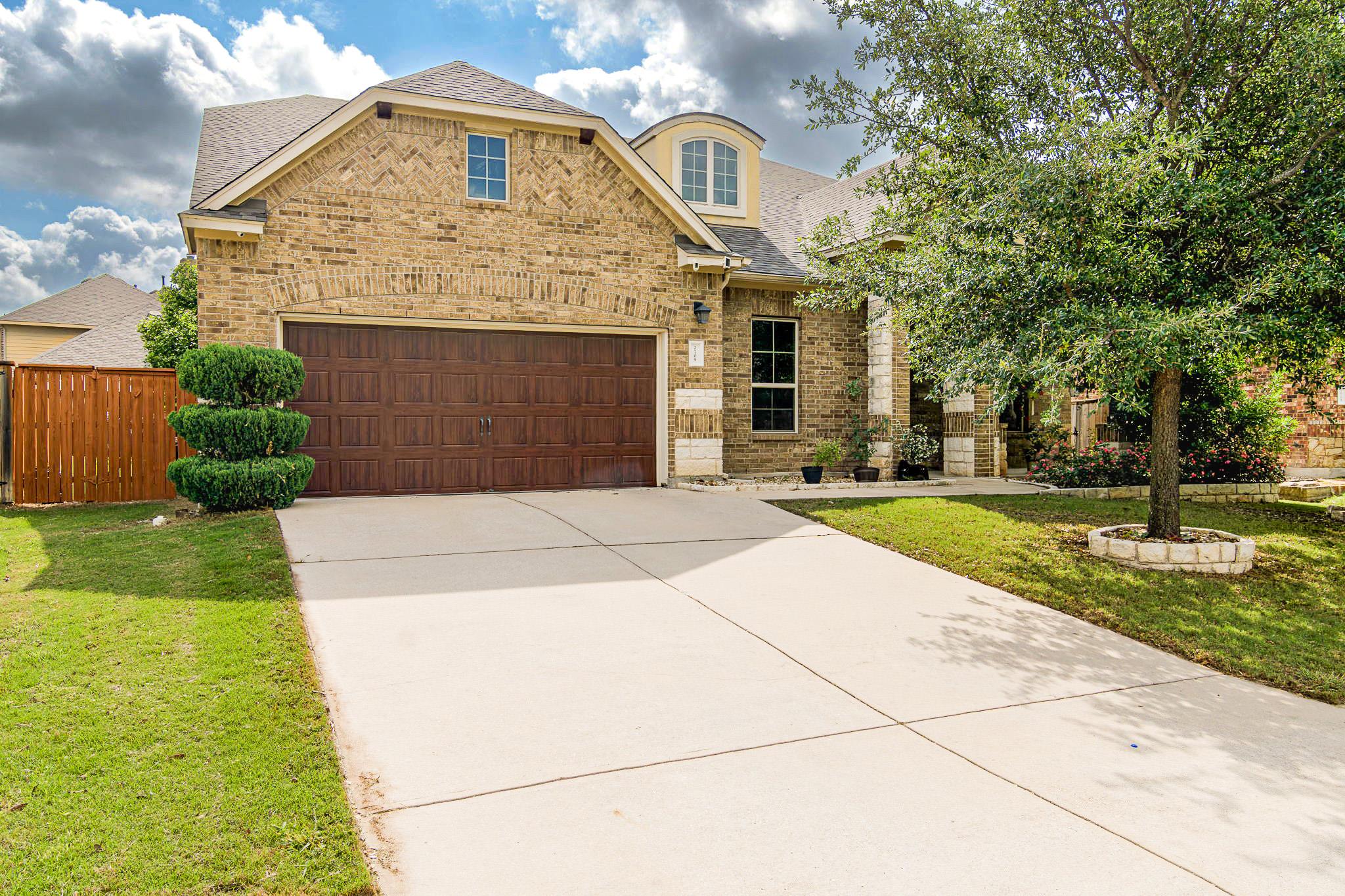 2709 Belicia LN