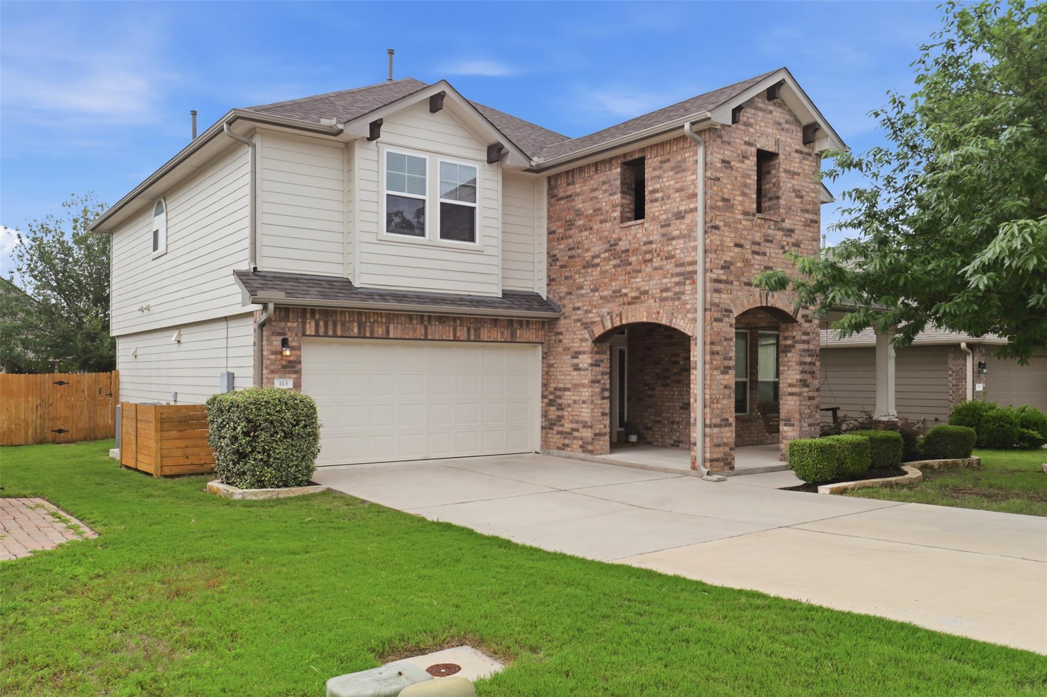 113 Bastian LN